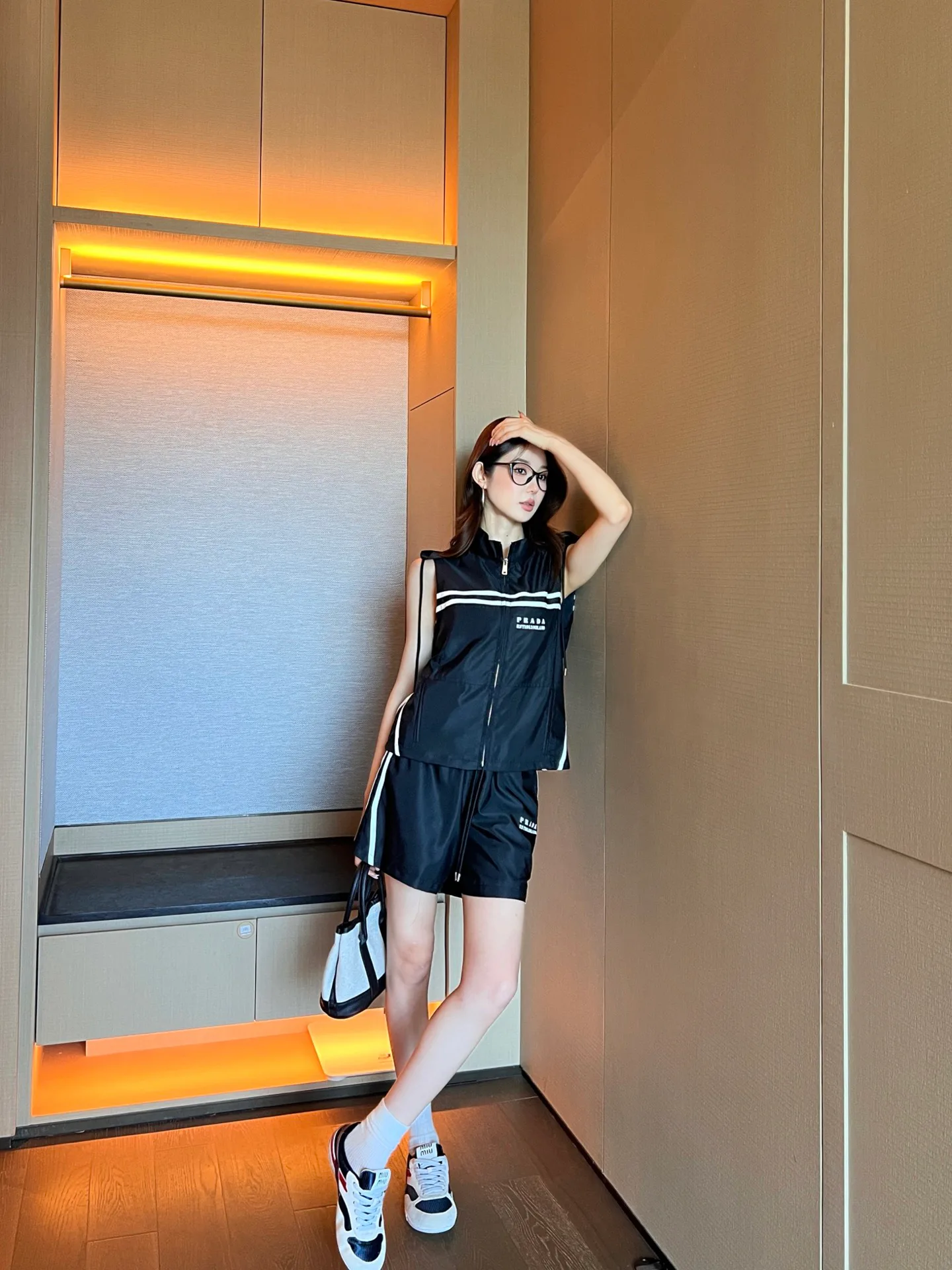 Жилеты Женские Prada 11618012