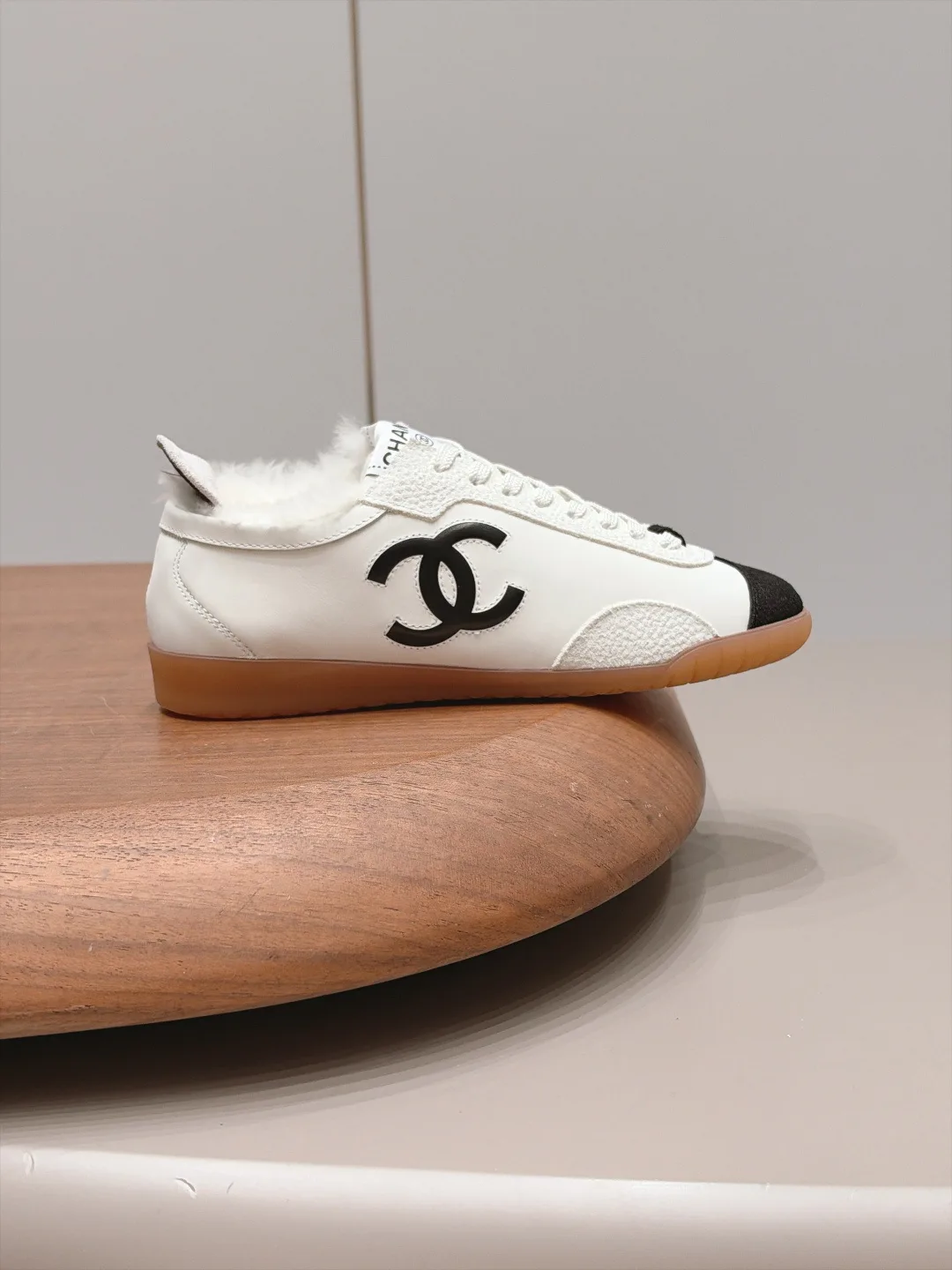 Кроссовки Женские Chanel 19416819