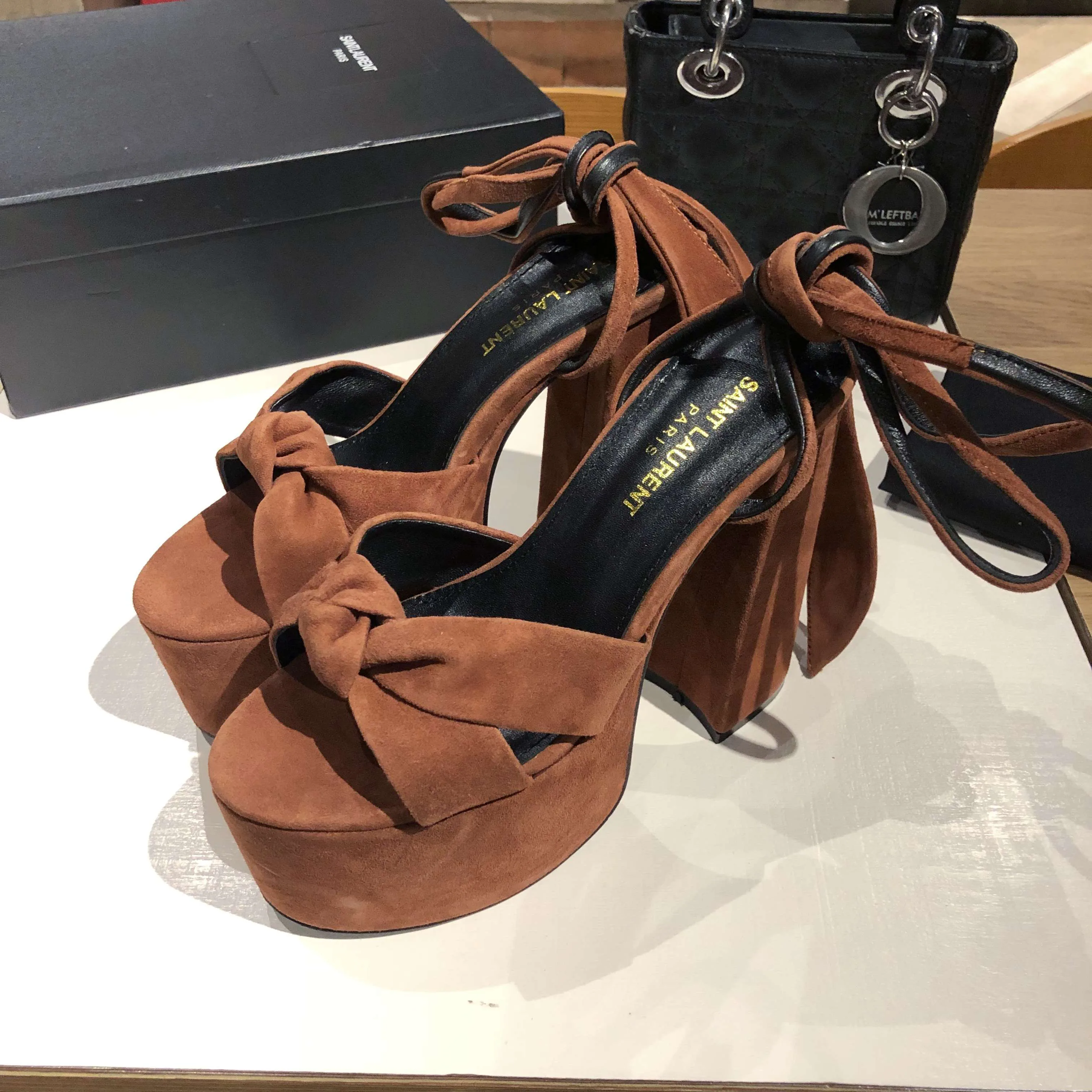 Босоножки Женские Saint Laurent 11220448