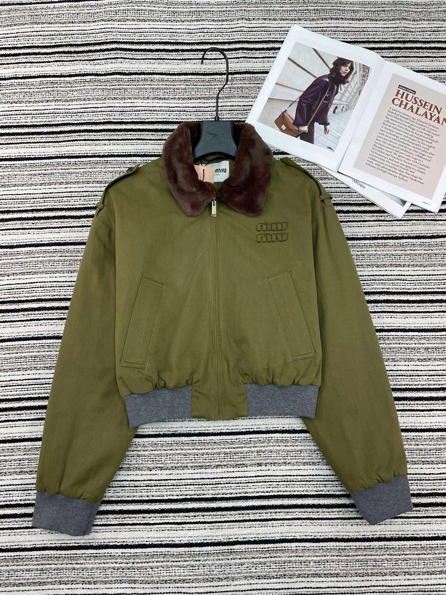 Куртки И Пуховики Женские Miu Miu 3924393