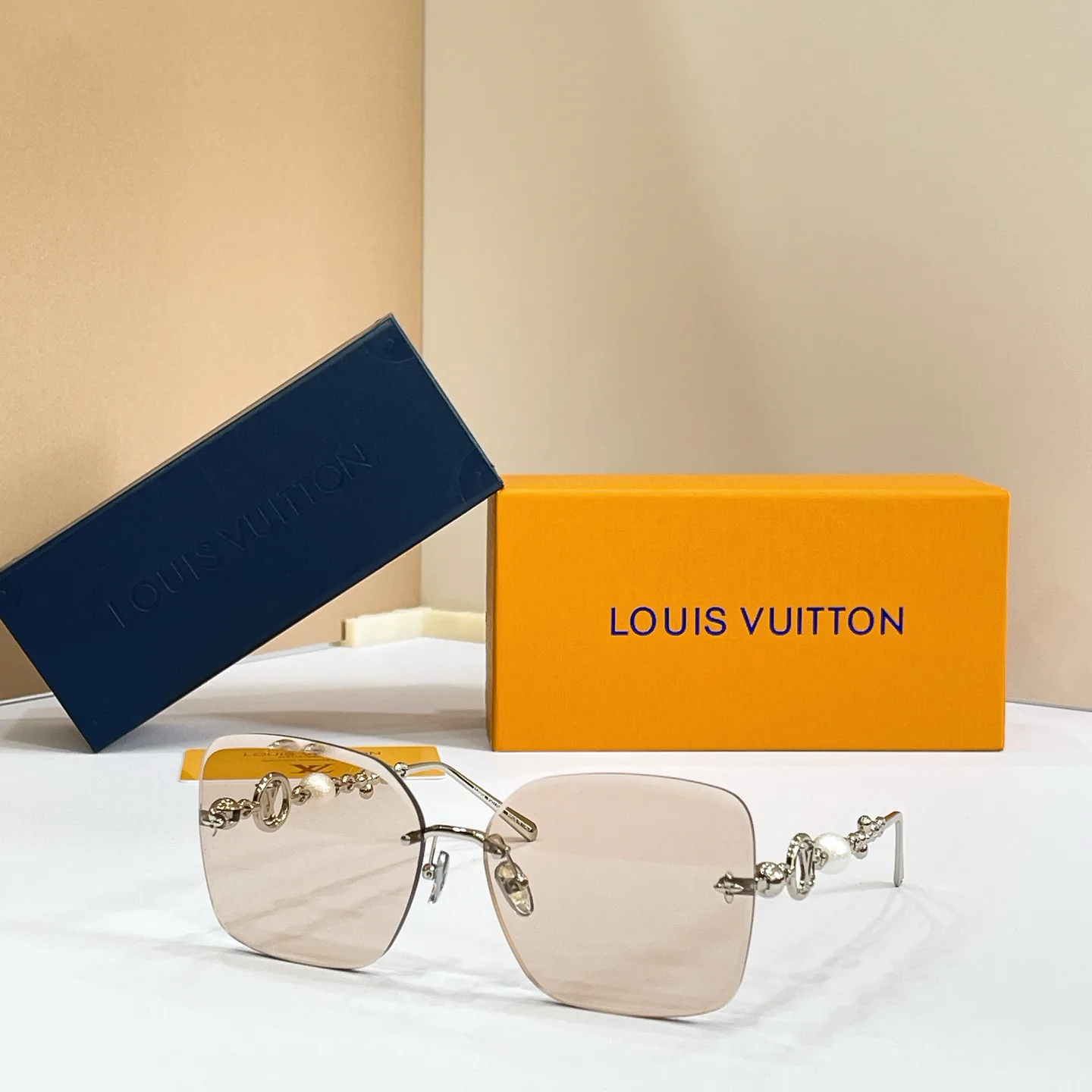 Очки Louis Vuitton 17495901