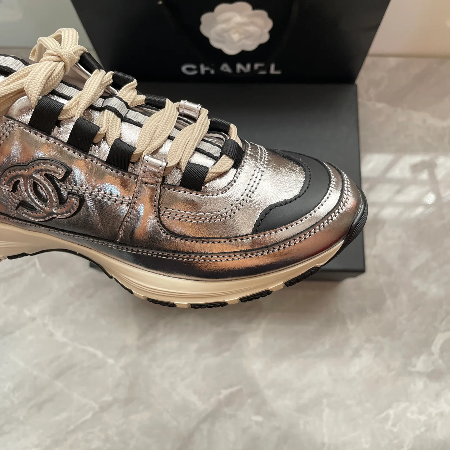 Кроссовки Женские Chanel 18850866
