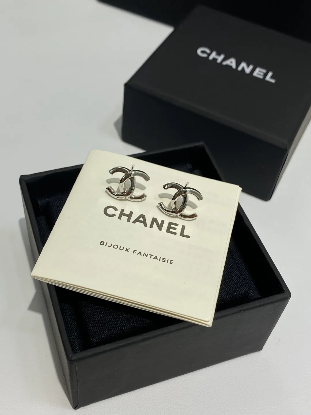 Бижутерия Chanel 18186306