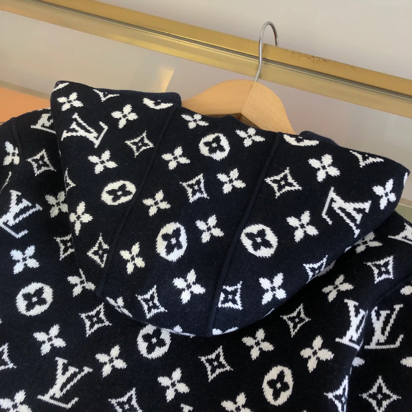 Куртки И Пуховики Женские Louis Vuitton 18141325
