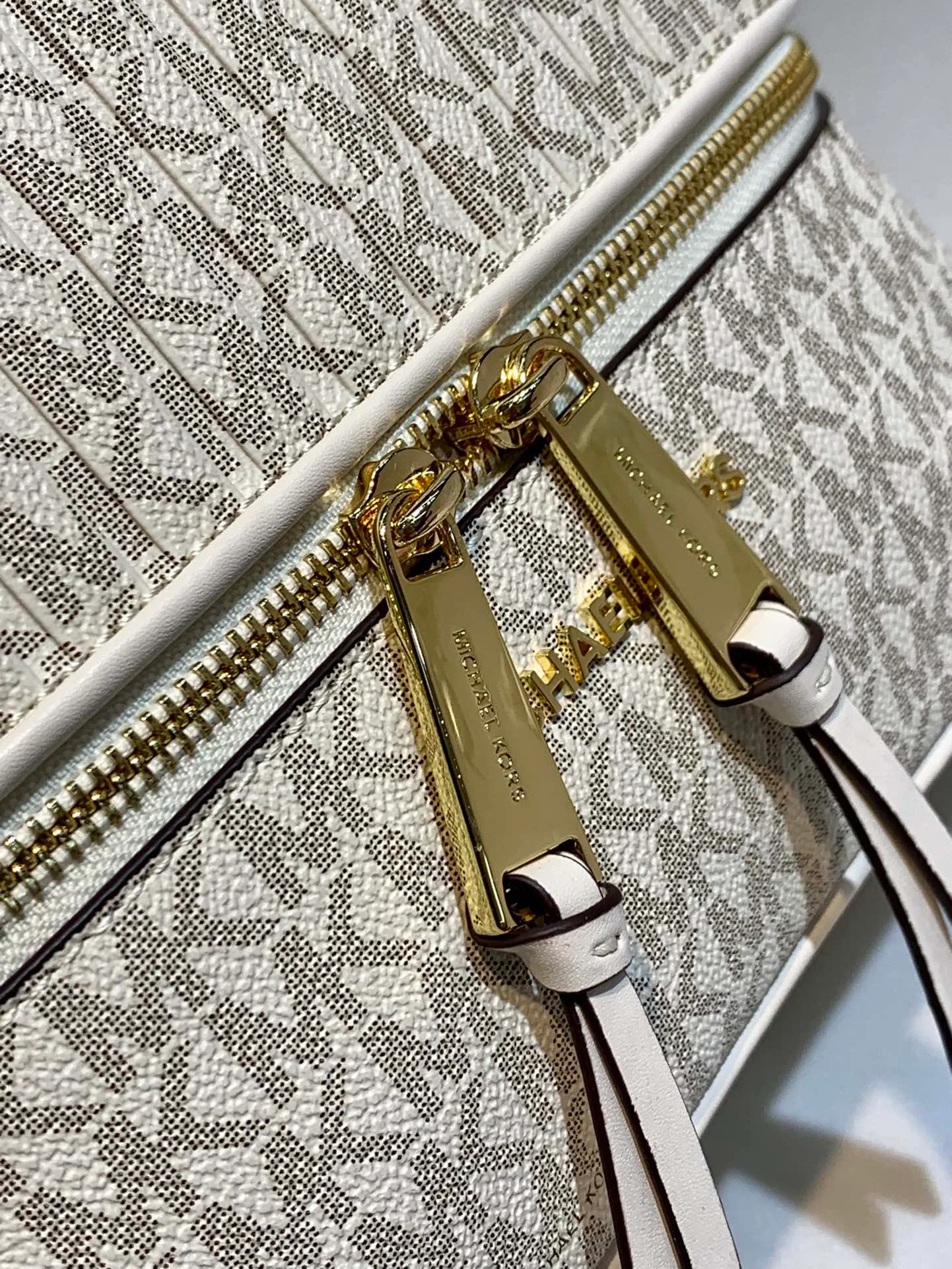 Рюкзаки Женские Michael Kors 803334