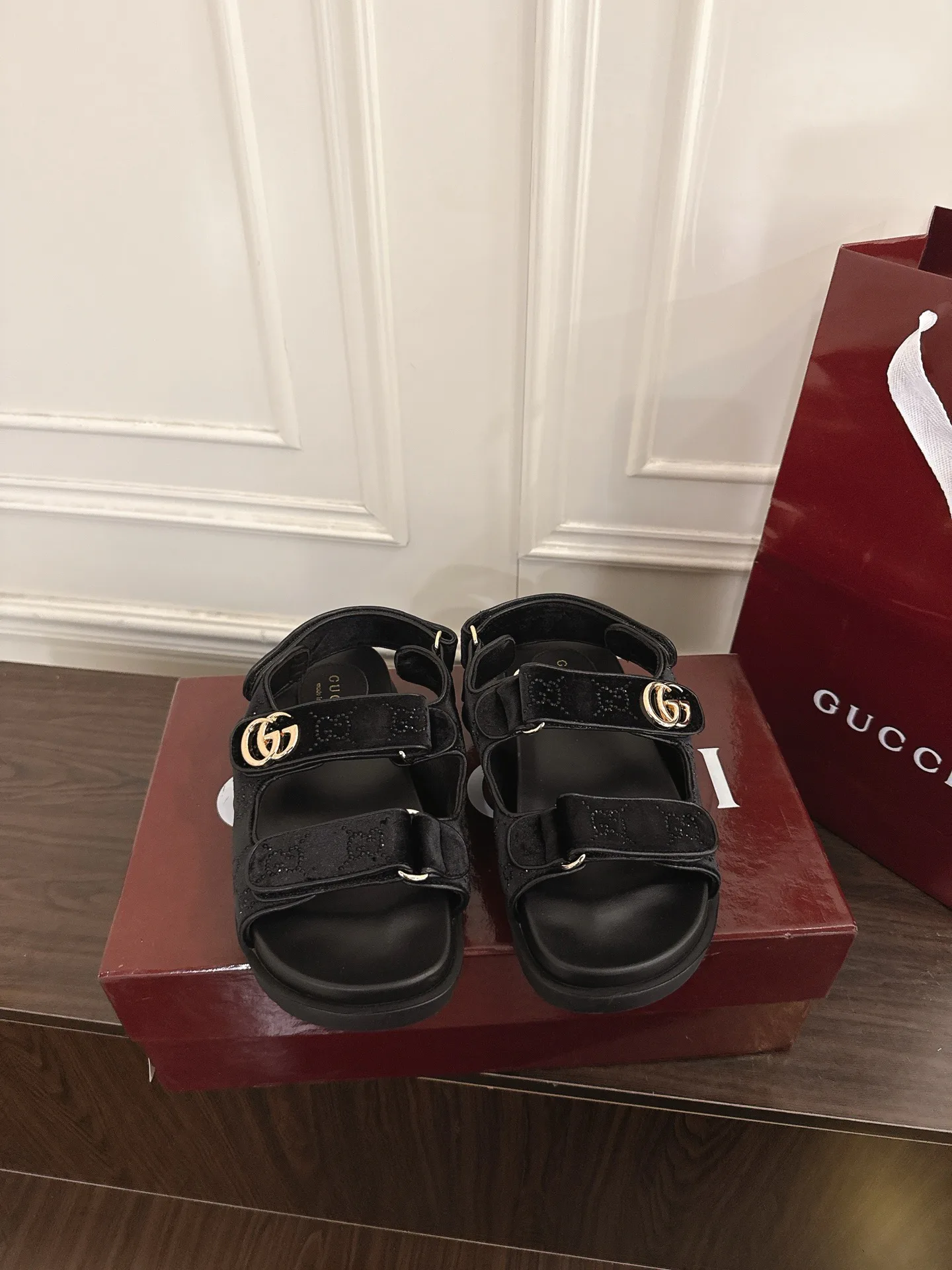 Сандалии Женские Gucci 13540610