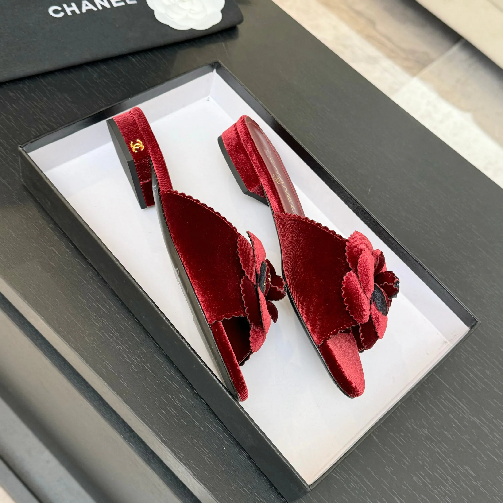 Шлепанцы Женские Chanel 53400