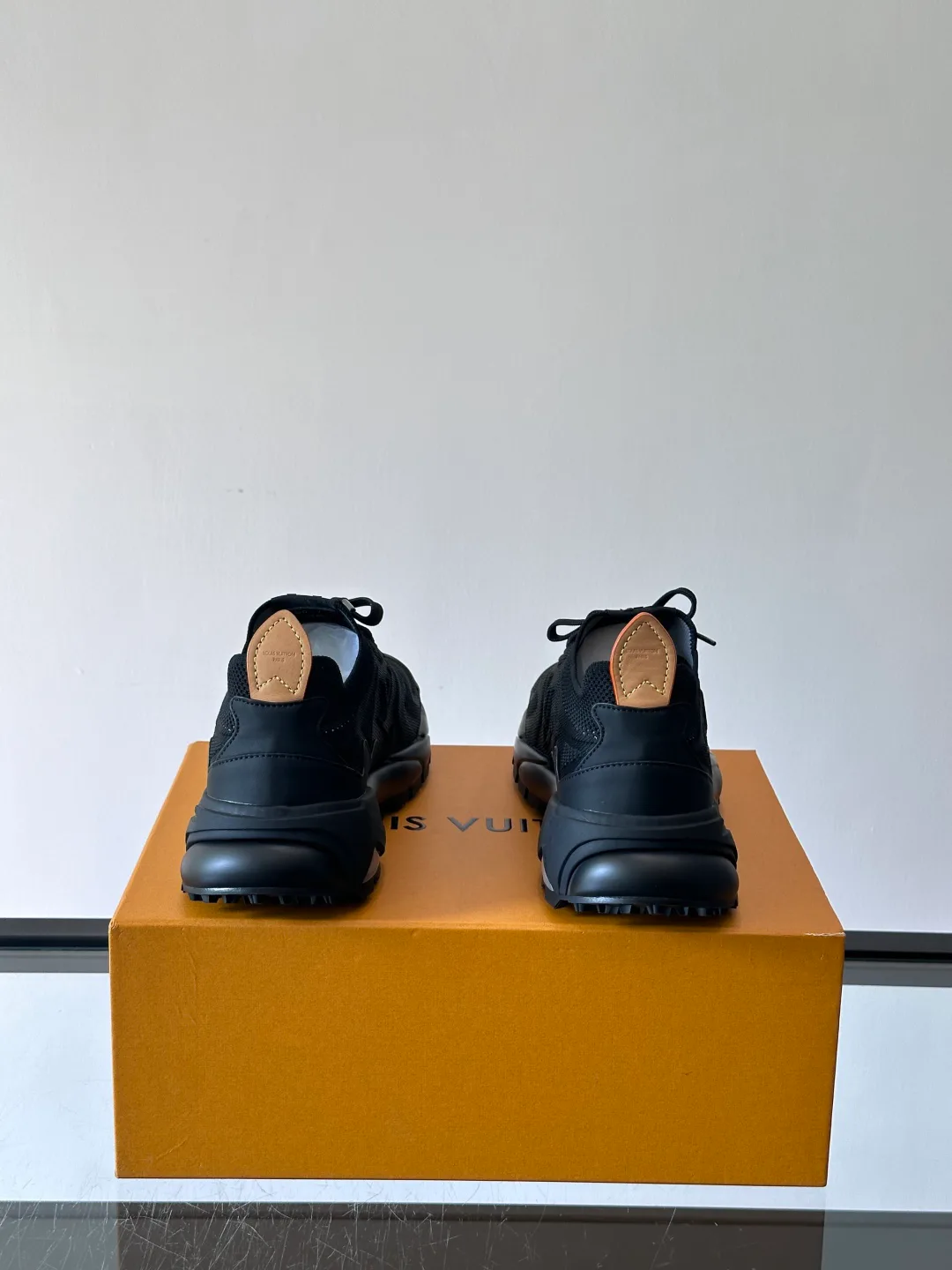 Кроссовки Женские Louis Vuitton 105788