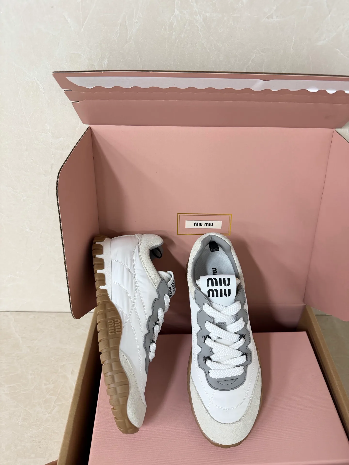 Кроссовки Женские Miu Miu 2417286