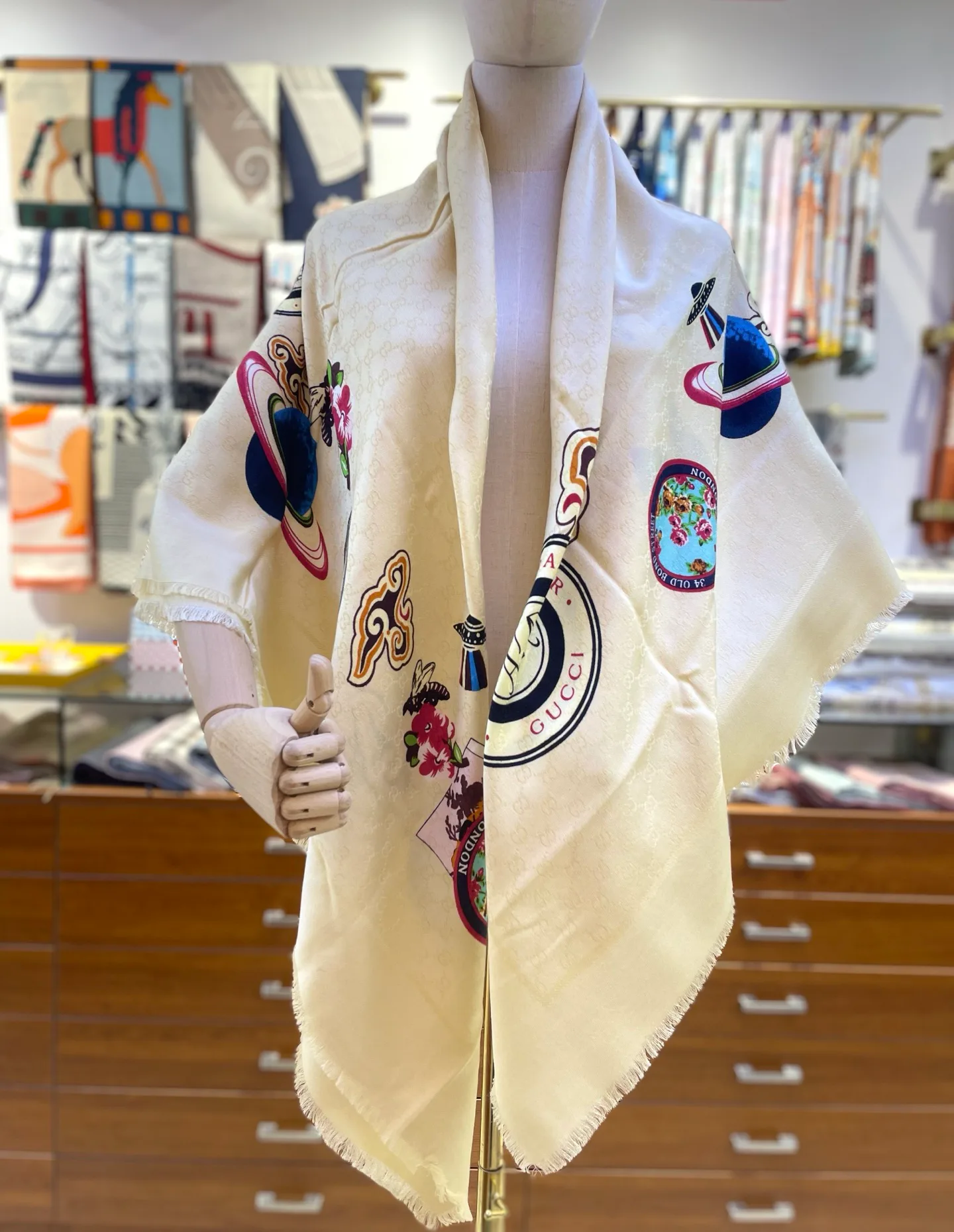 Шарфы Gucci 4874450