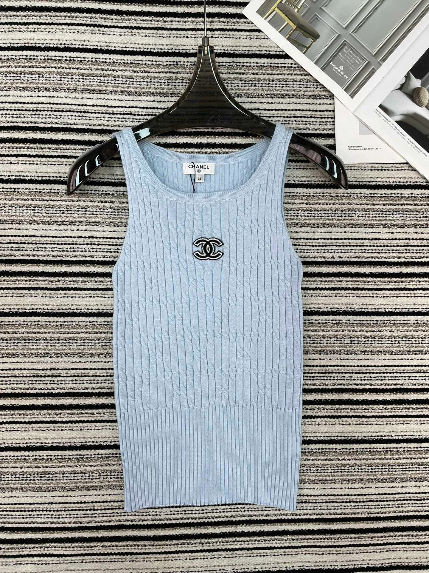 Жилеты Женские Chanel 11311135