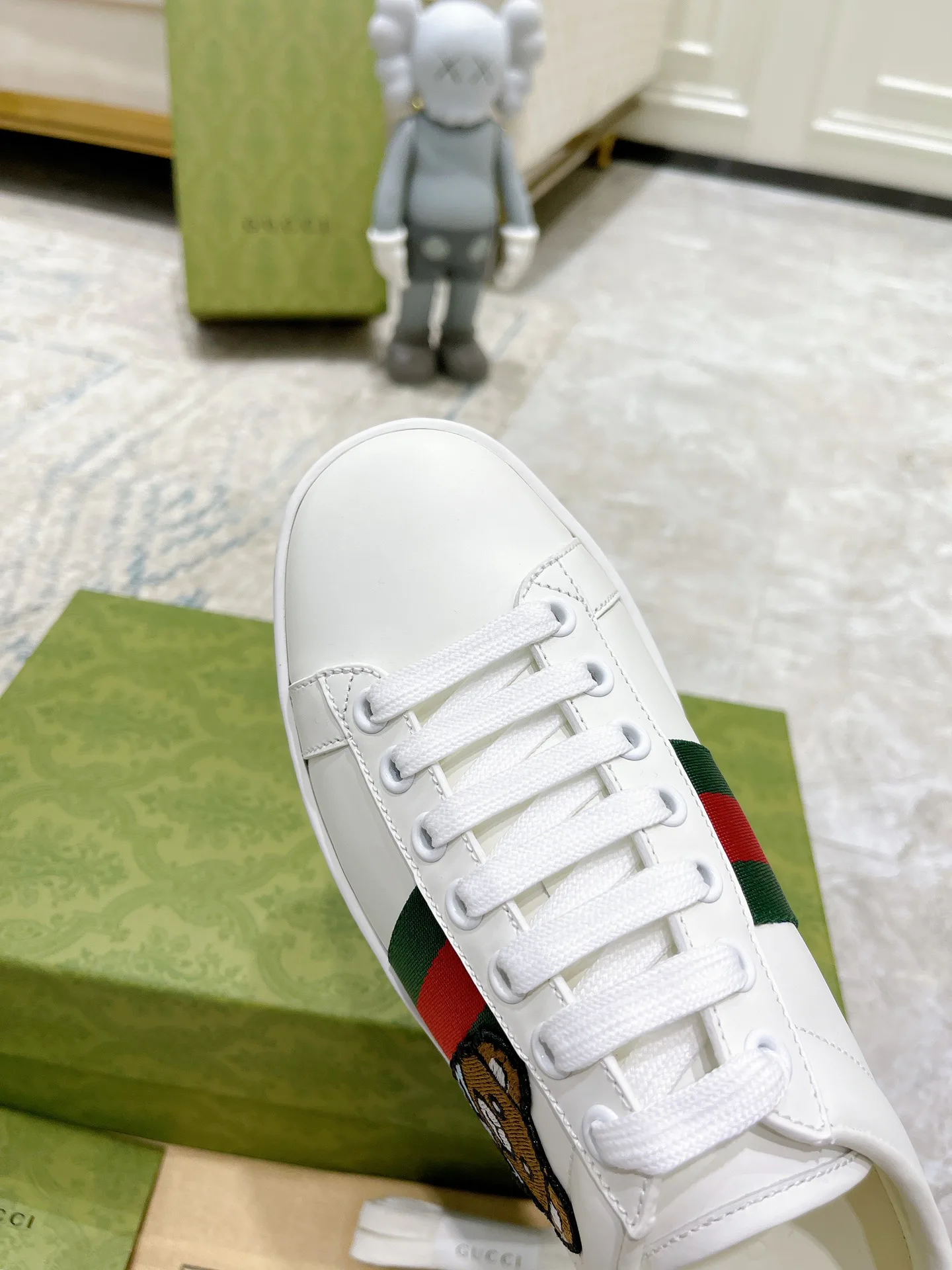 Кроссовки Женские Gucci 17620431
