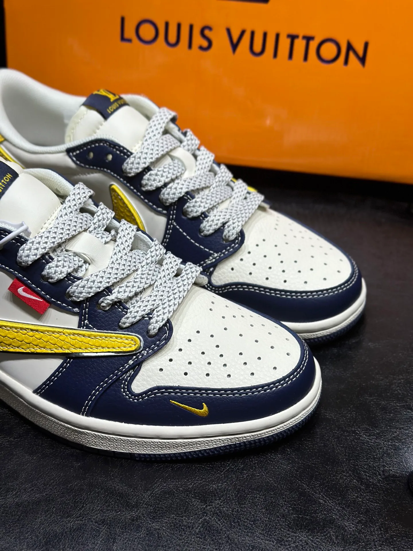 Кроссовки Женские Nike 492483