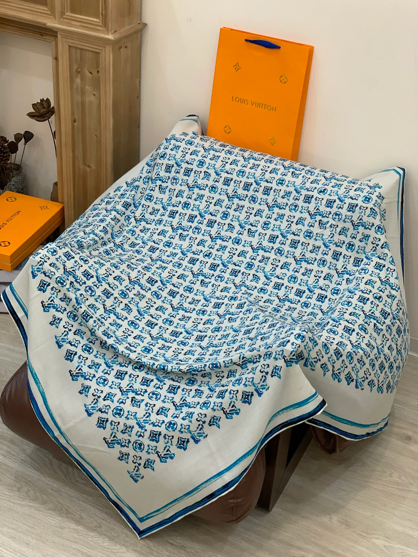 Шарфы Louis Vuitton 318426