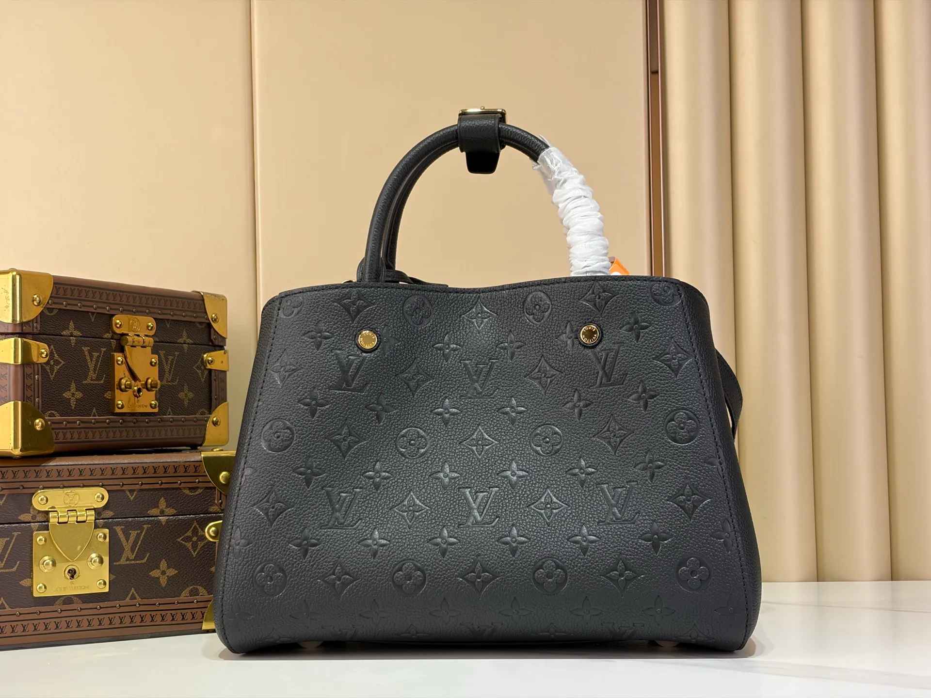 Классические Сумки Женские Louis Vuitton 18240333
