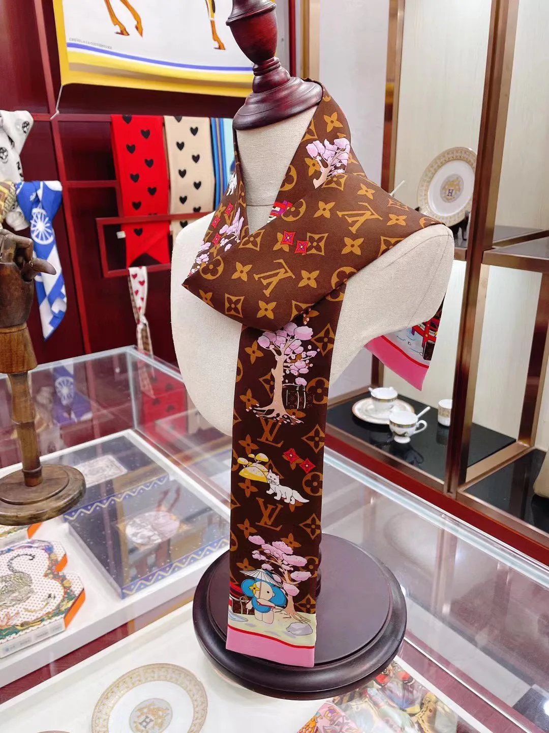 Платки Louis Vuitton 11882960