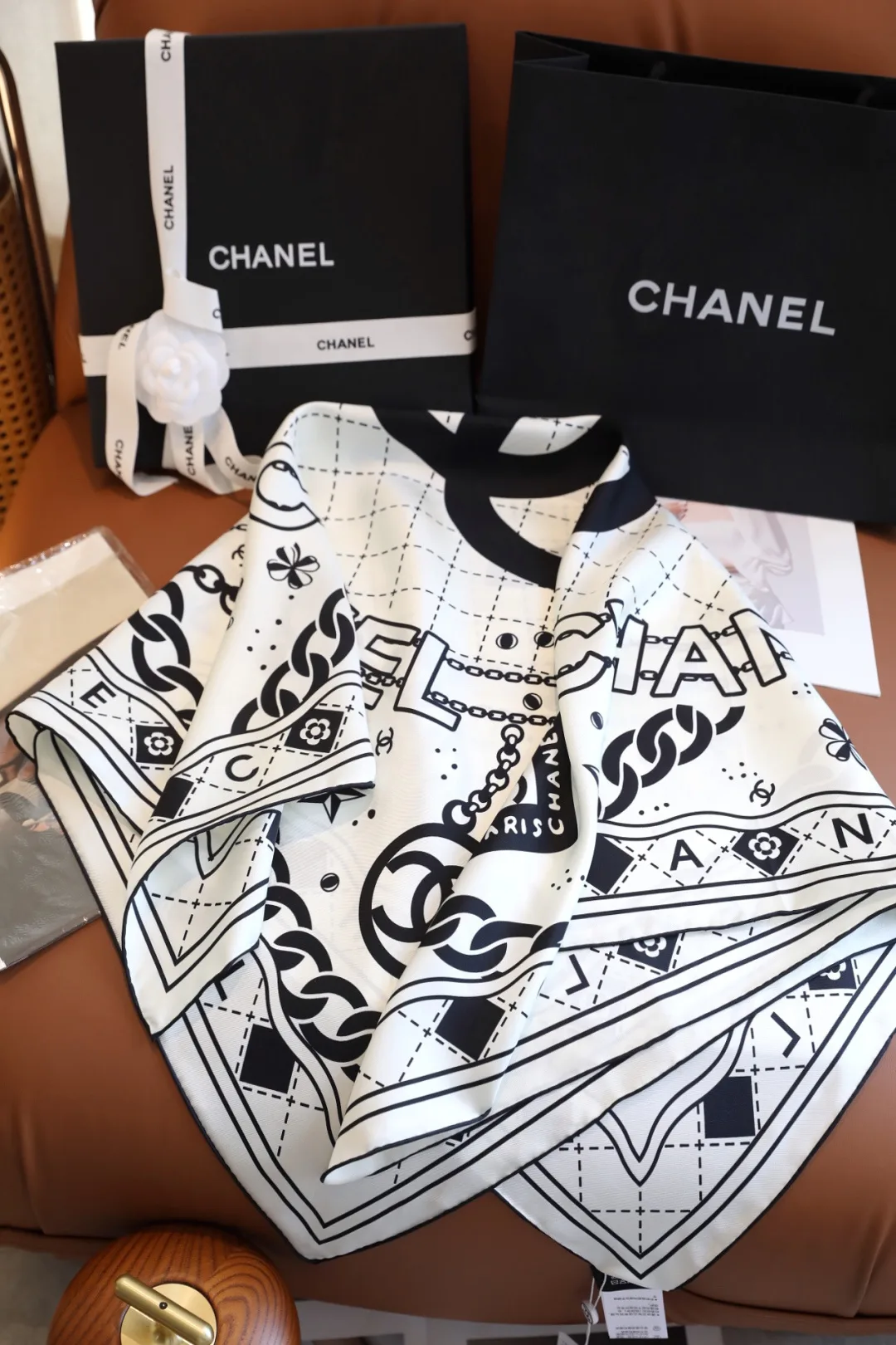Платки Chanel 4775400