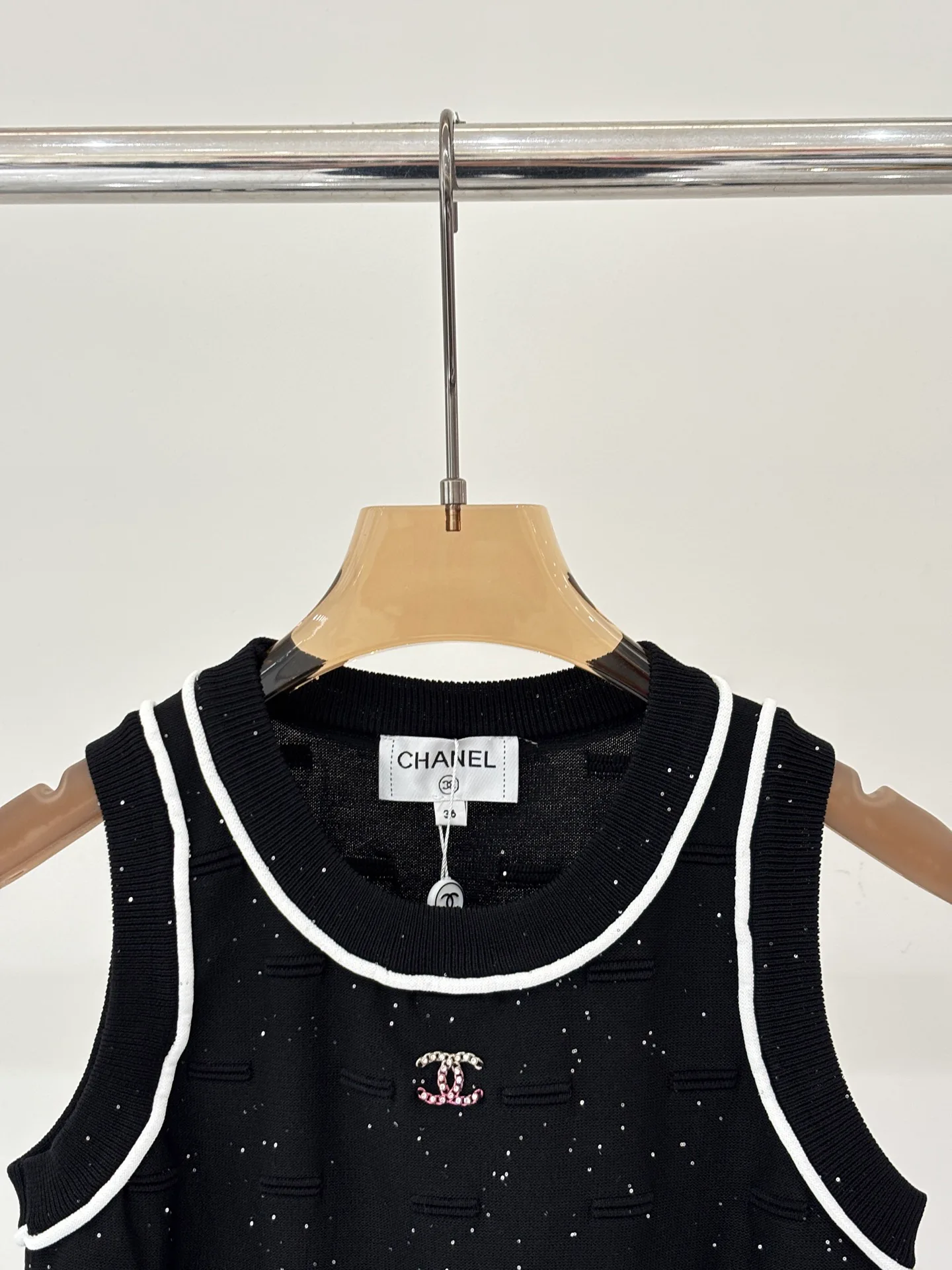 Жилеты Женские Chanel 11688507