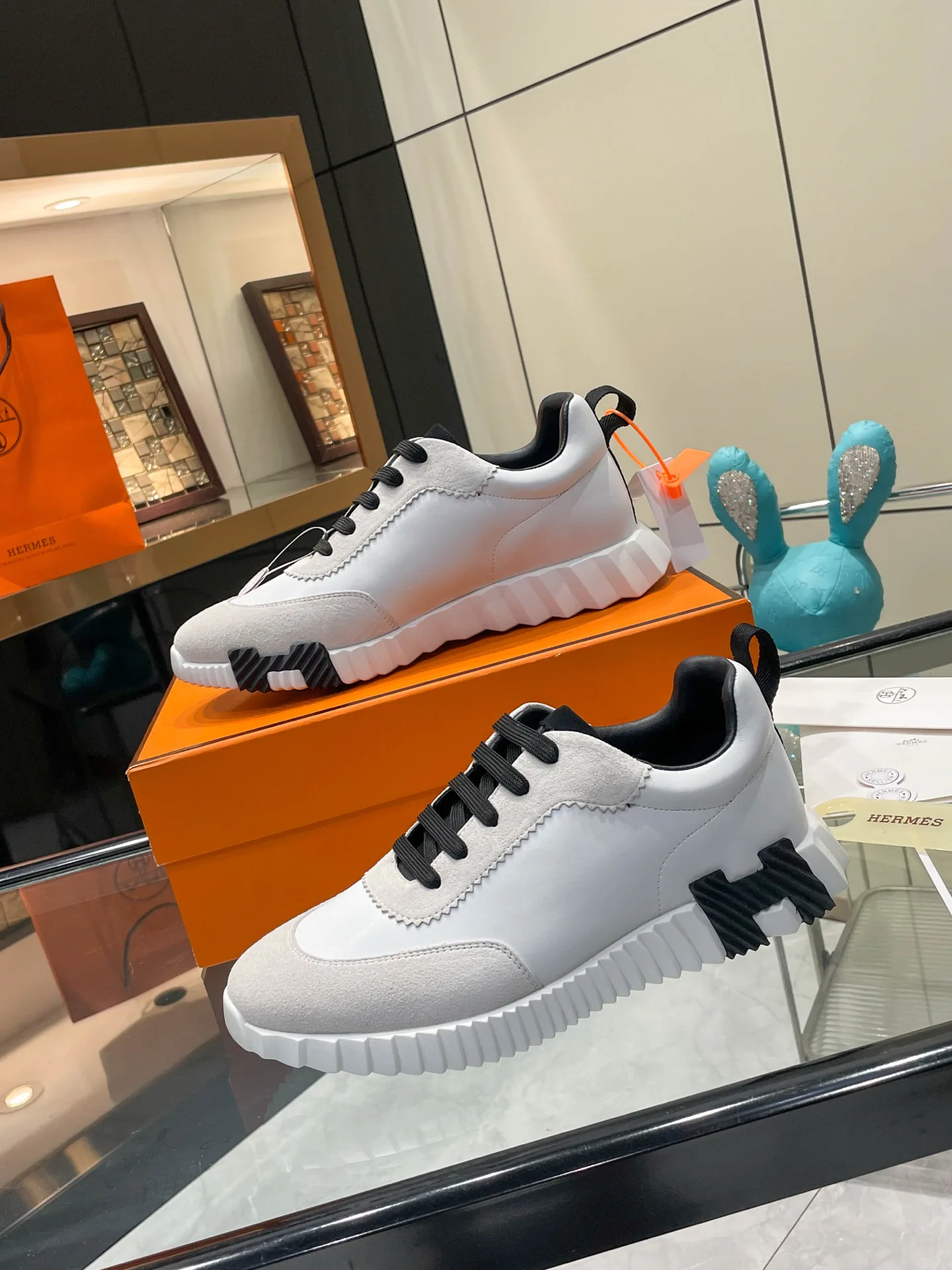Кроссовки Женские Hermes 17954802