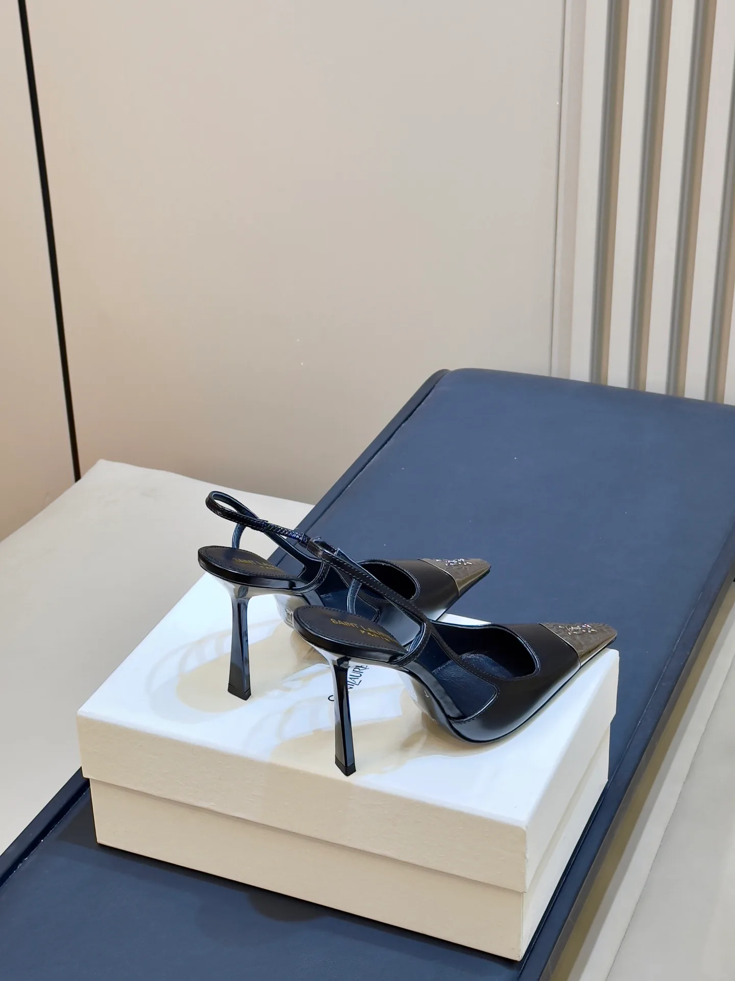 Туфли Женские Saint Laurent 18073501