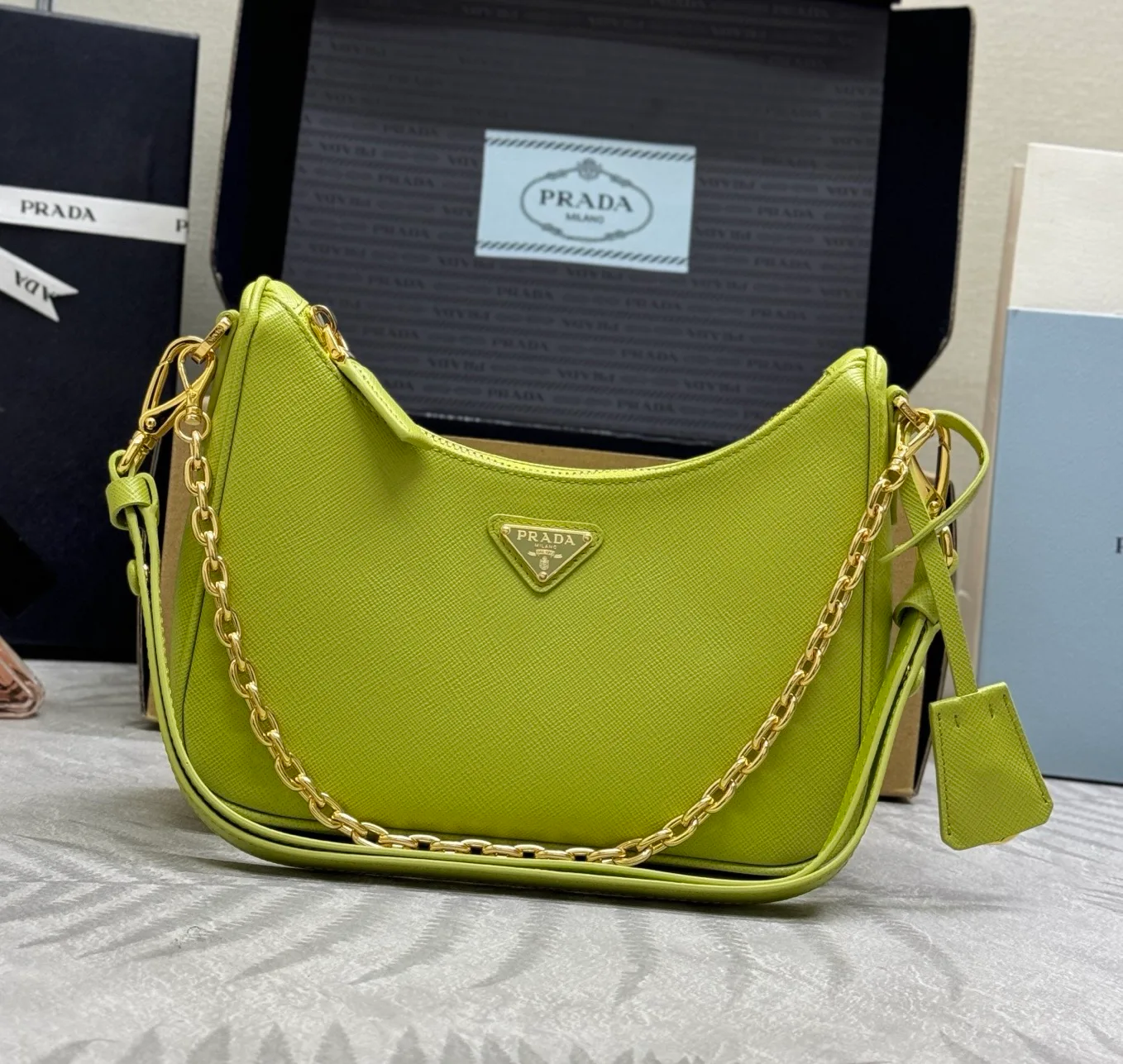 Сумки На Ремне Женские Prada 11788412