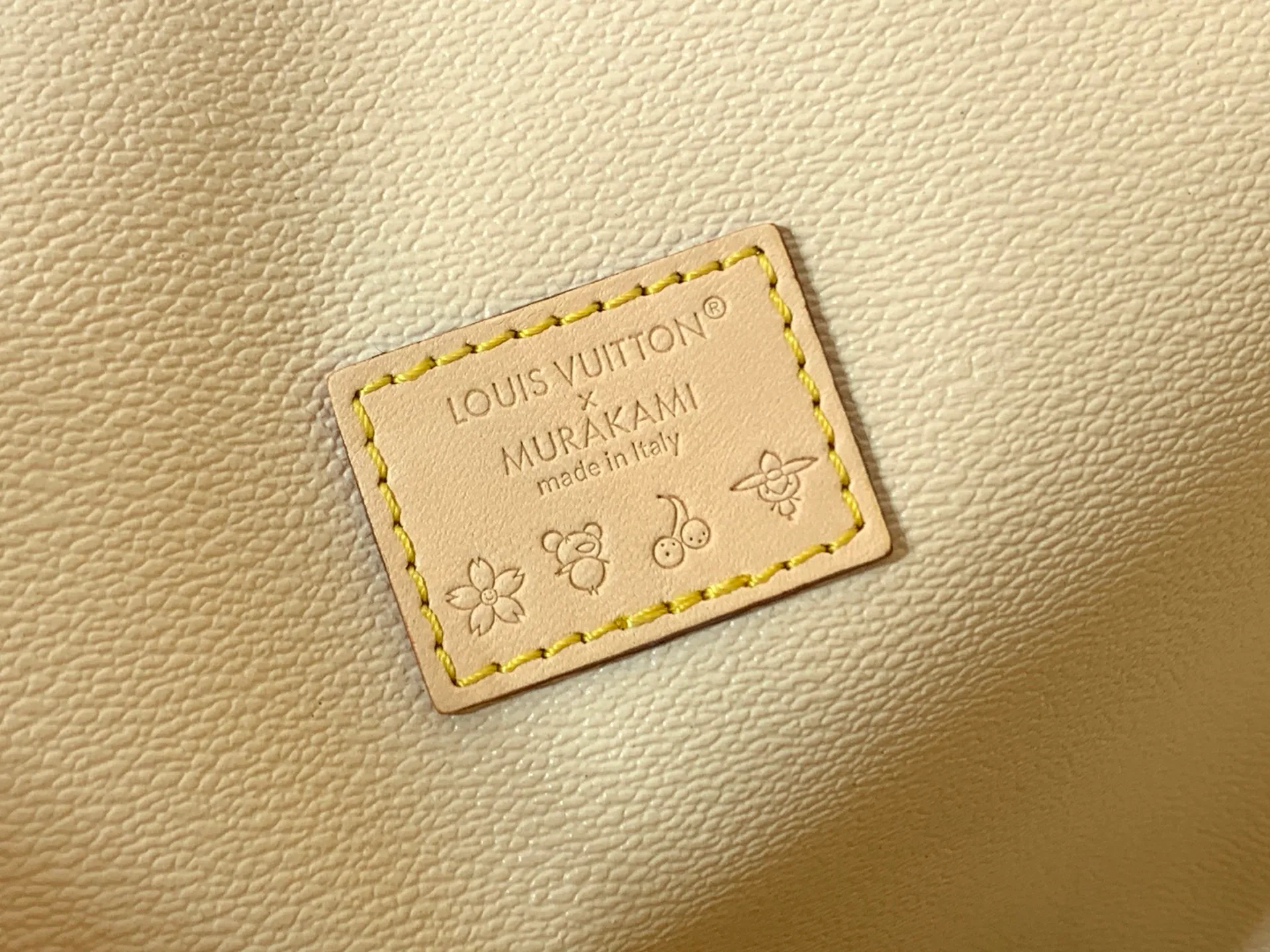 Классические Сумки Женские Louis Vuitton 11509351