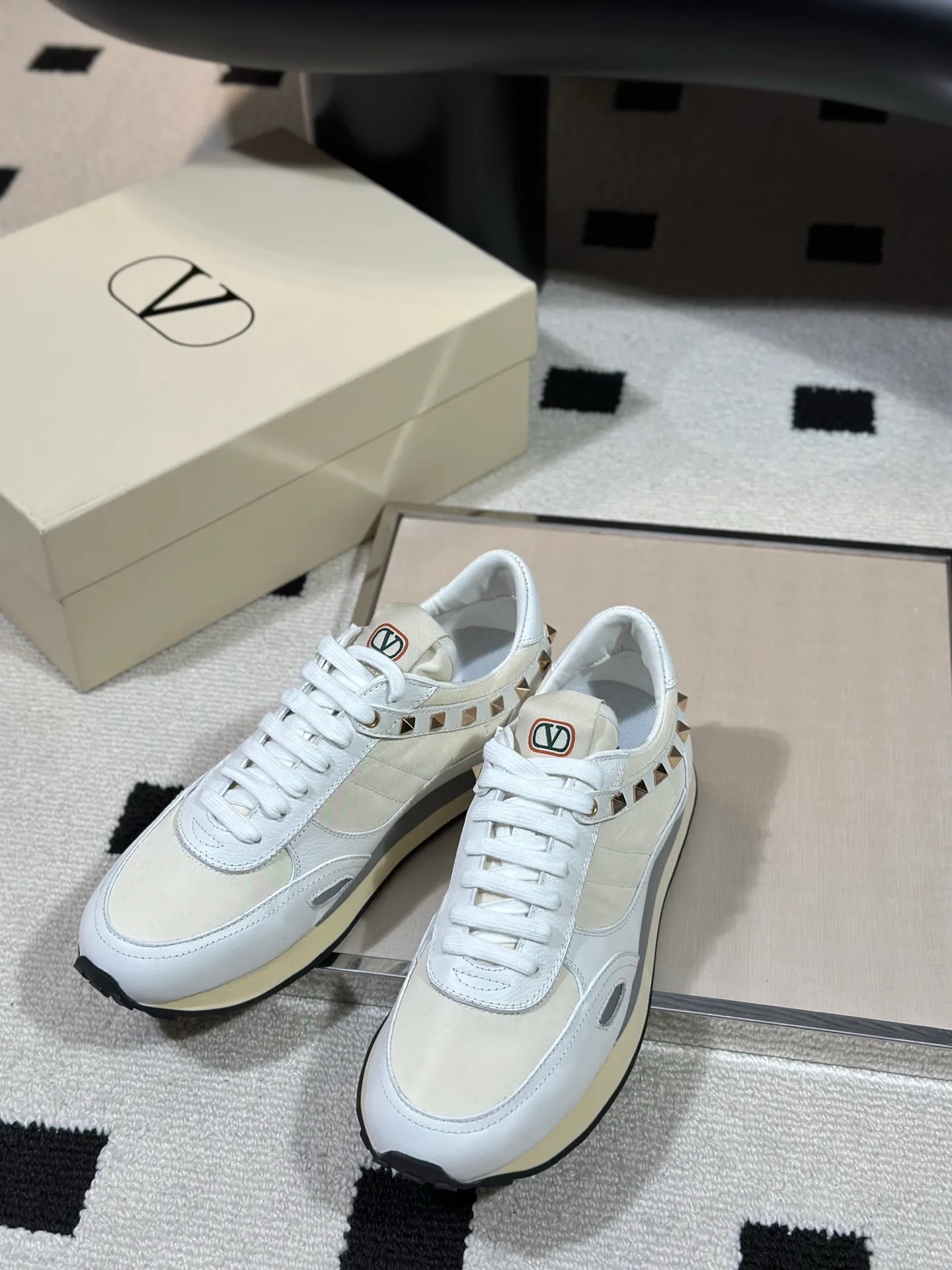 Кроссовки Мужские Valentino 17978704