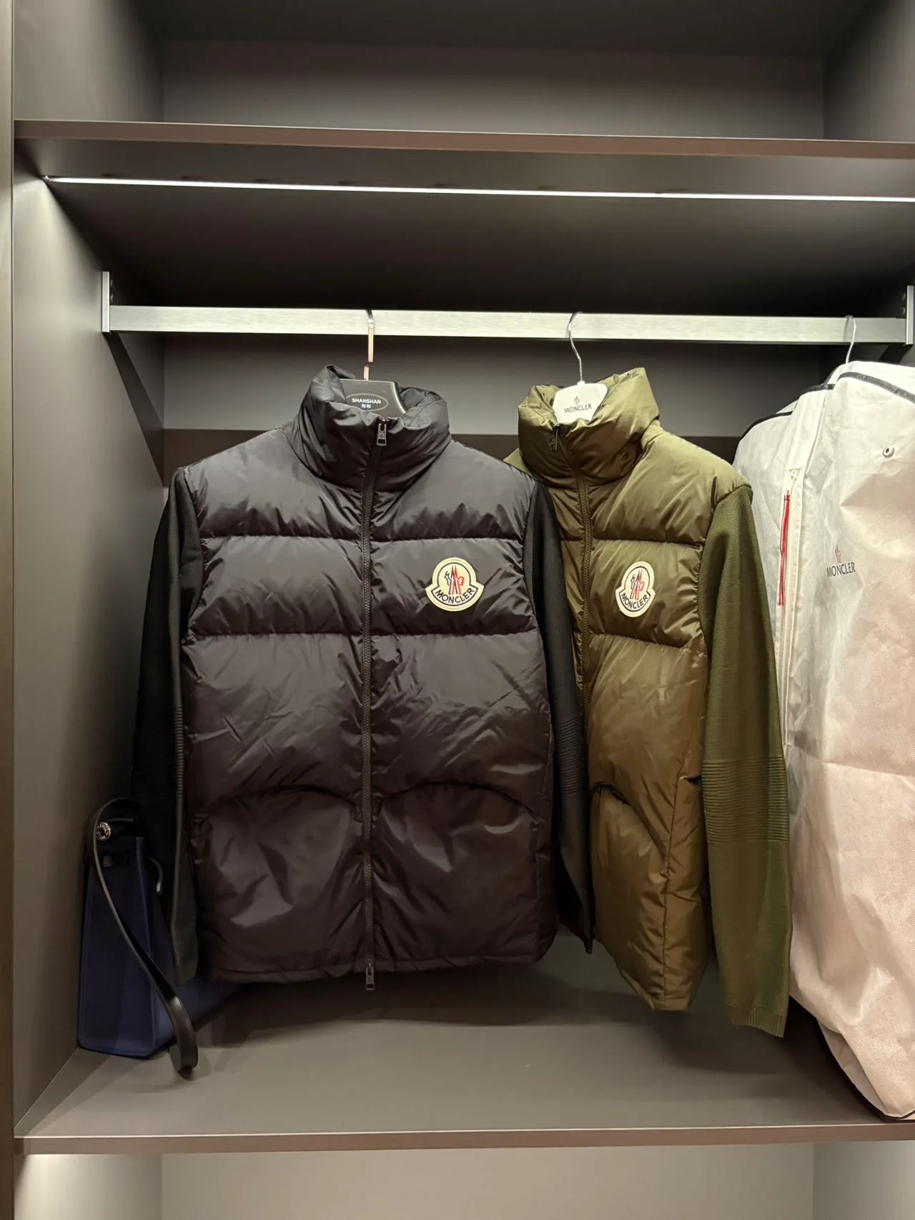 Куртки И Пуховики Мужские Moncler 17152782
