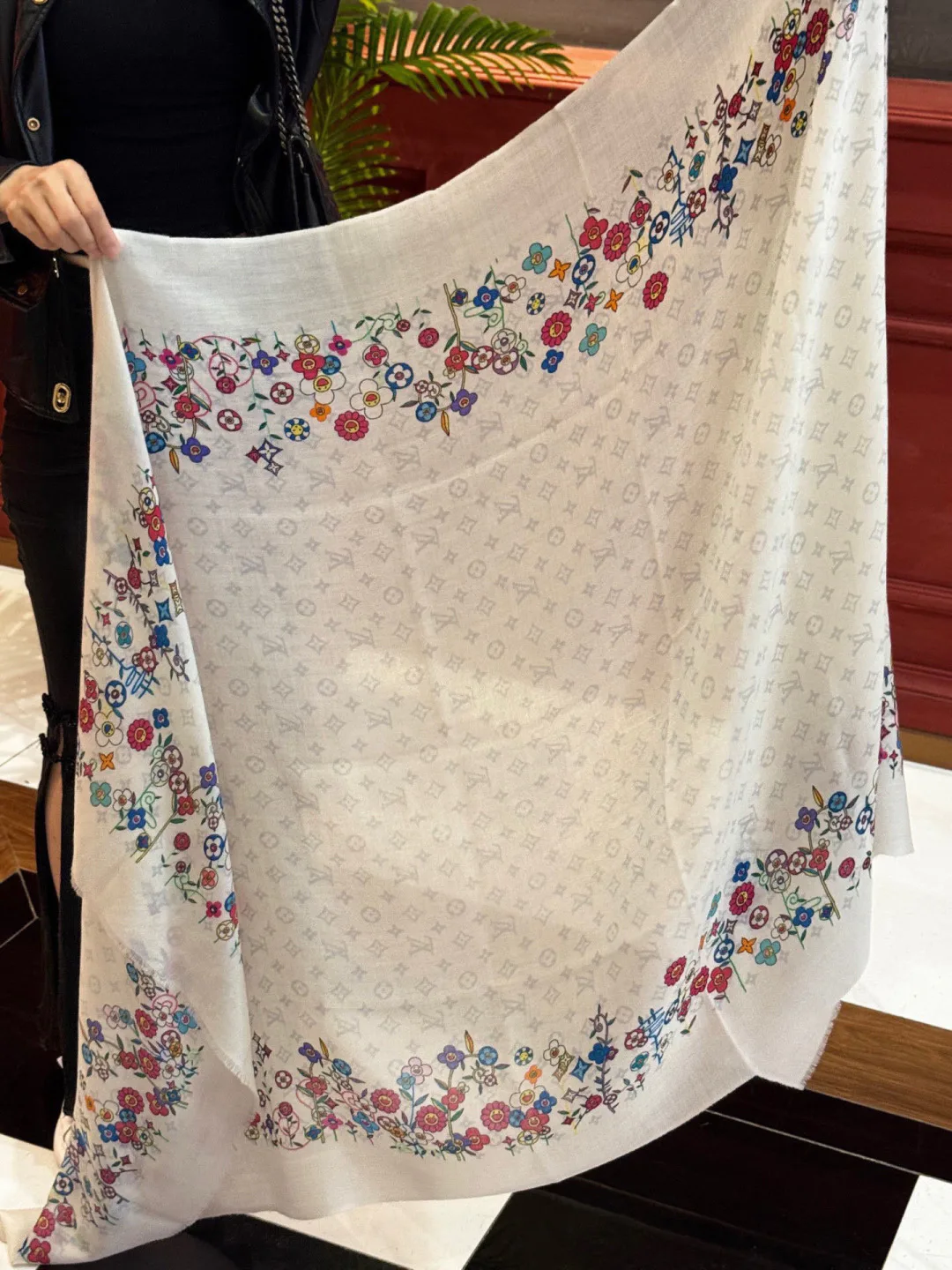 Шарфы Louis Vuitton 1036343