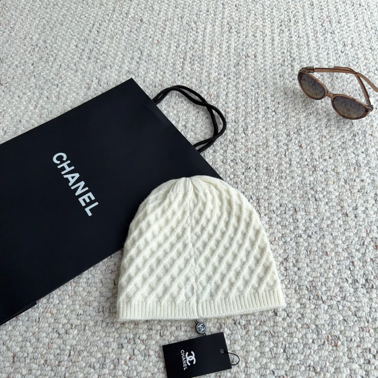 Головные Уборы Chanel 18450110