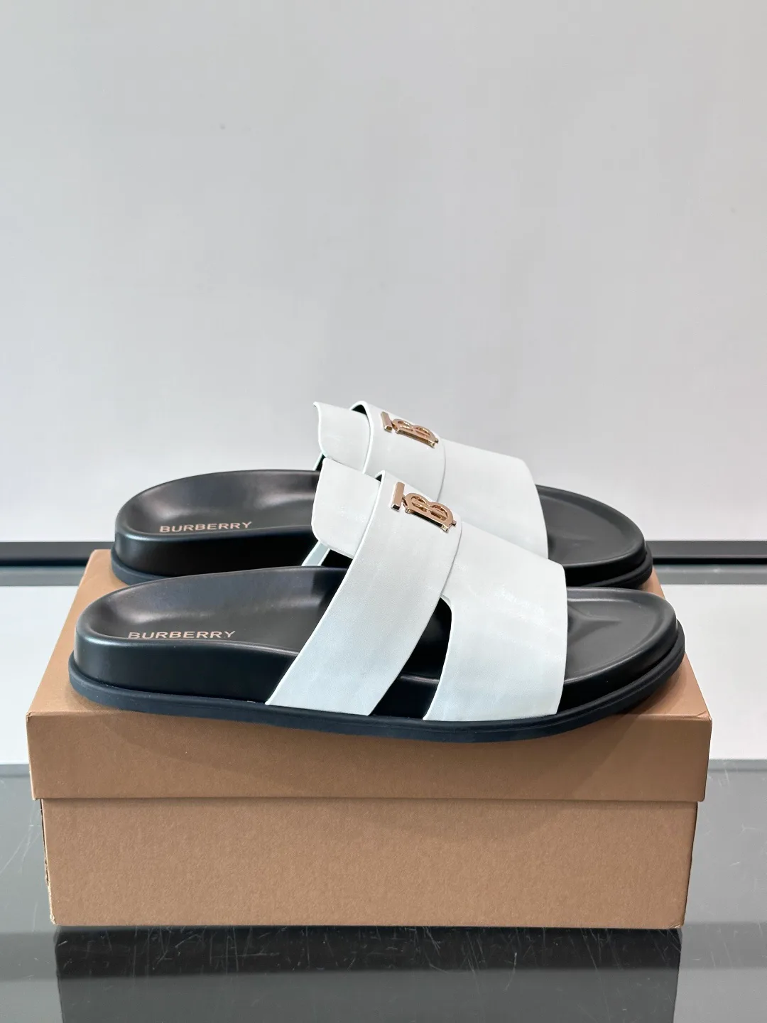 Сандалии Мужские Burberry 13546896