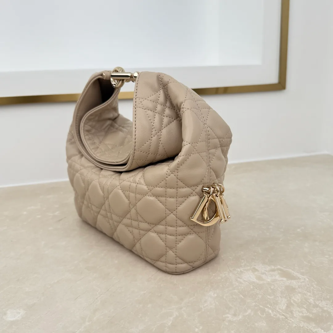 Классические Сумки Женские Christian Dior 18116277