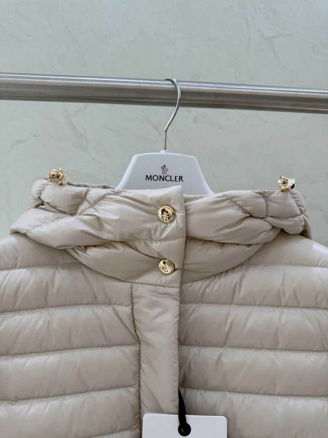 Куртки И Пуховики Женские Moncler 18043552