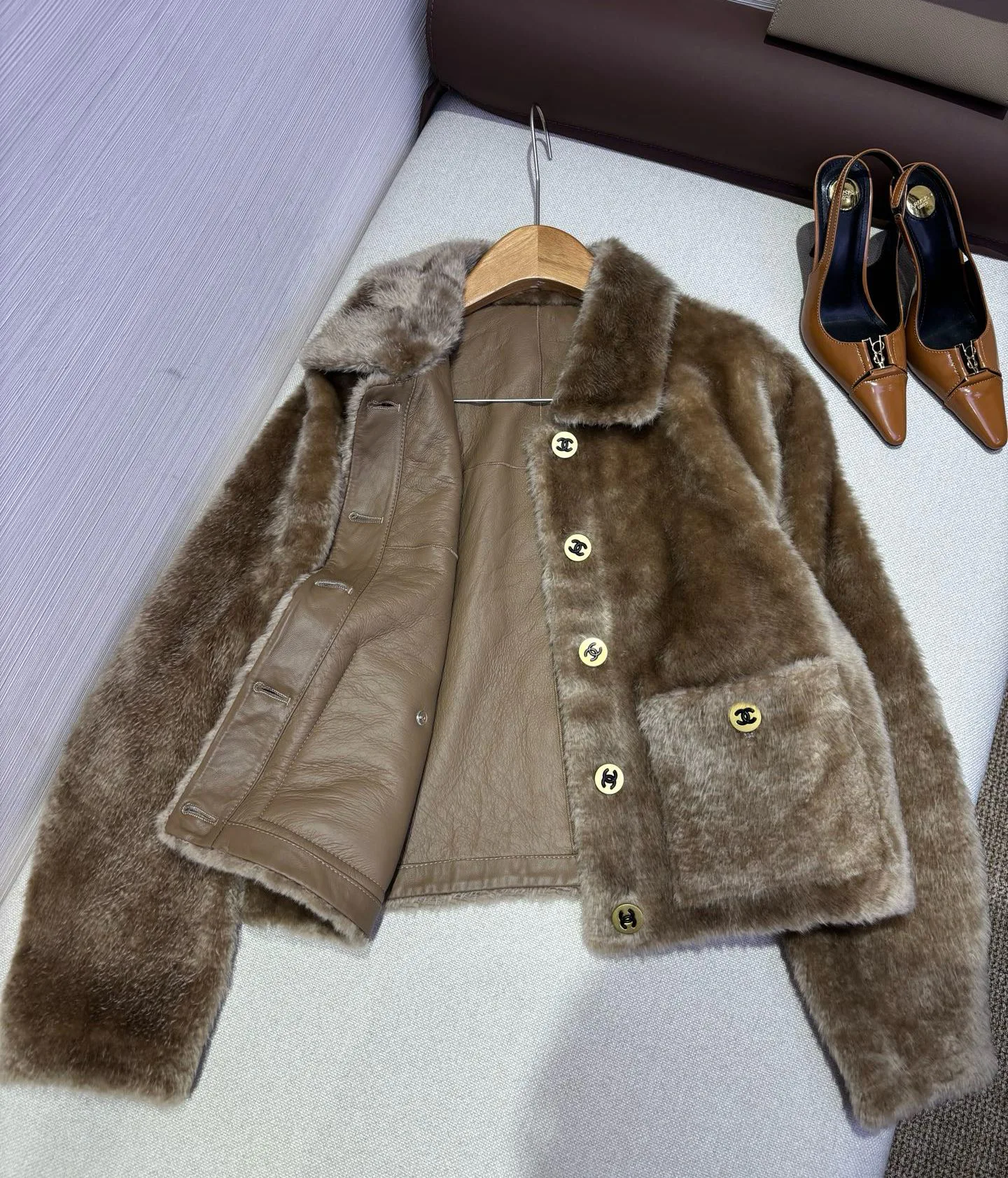 Кожаные Куртки И Дублёнки Женские Chanel 18016151