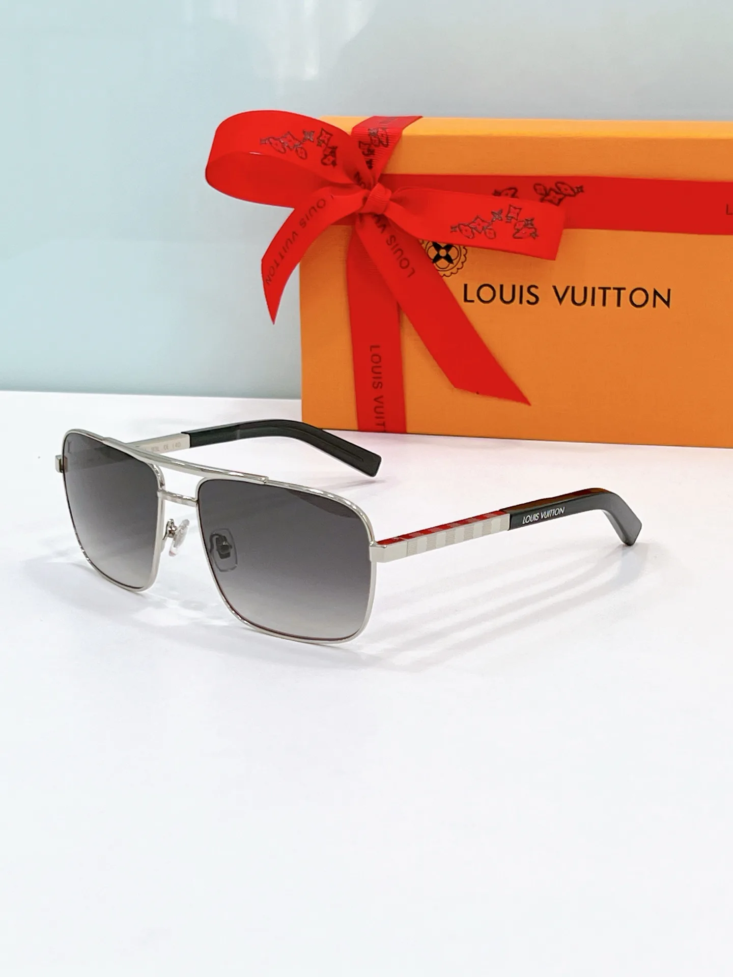 Очки Louis Vuitton 11451985