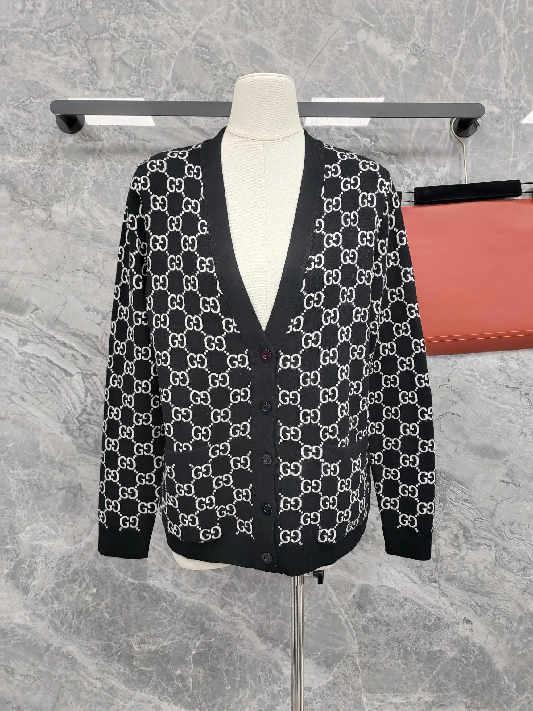 Джемперы И Свитеры Женские Gucci 18743579
