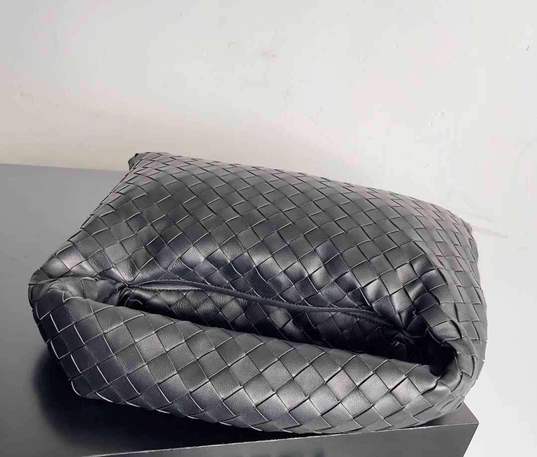Классические Сумки Женские Loewe 11495962