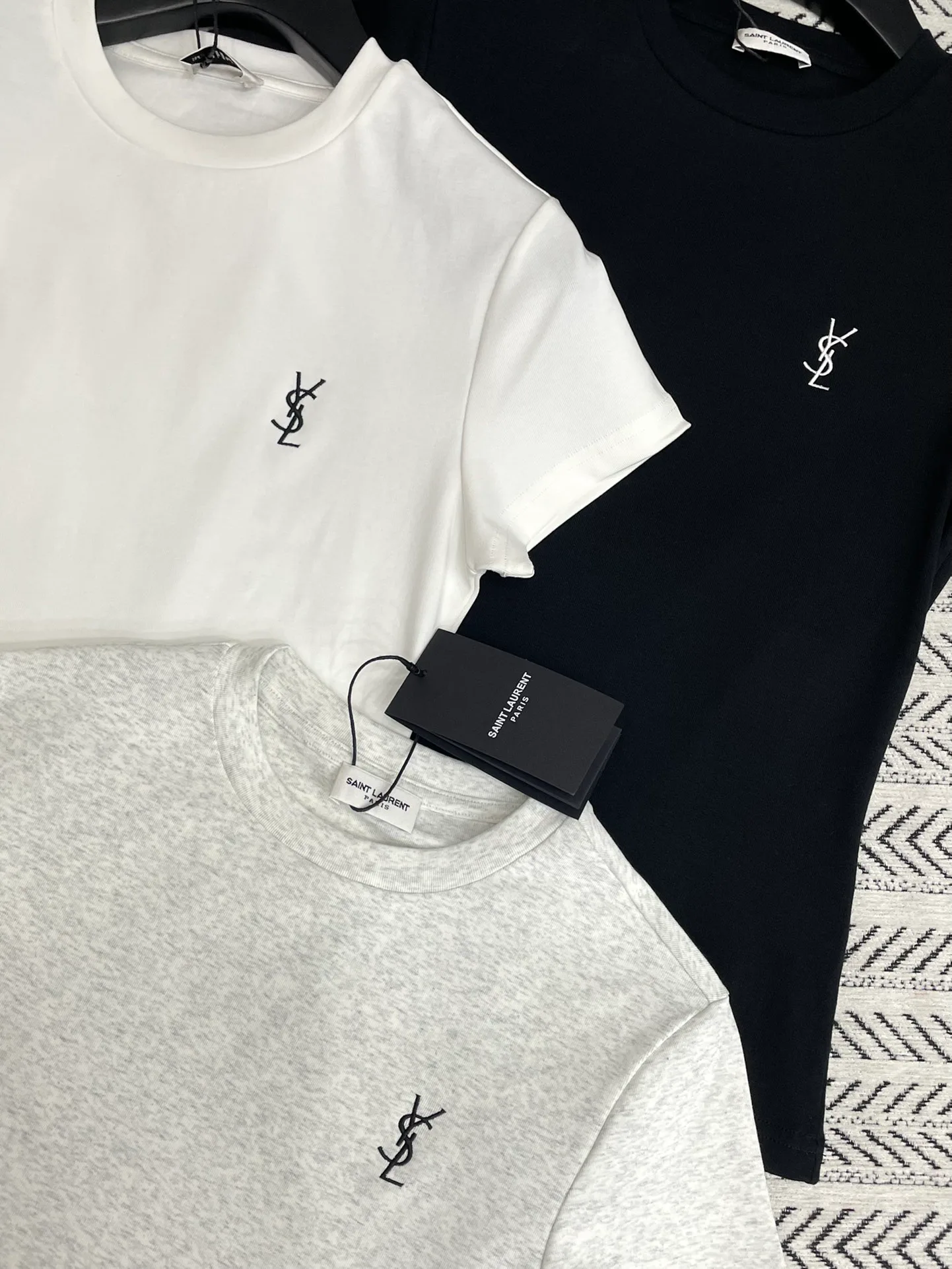 Футболки Женские Saint Laurent 13121982