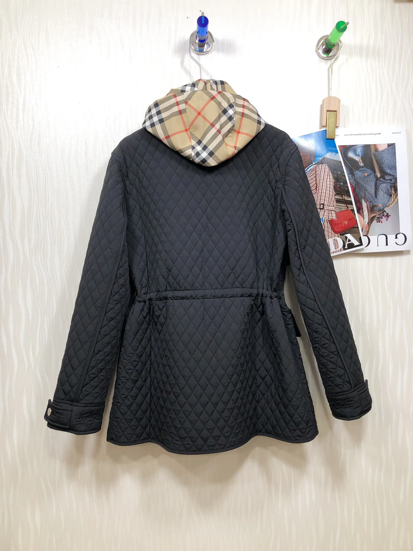 Куртки И Пуховики Женские Burberry 11433071