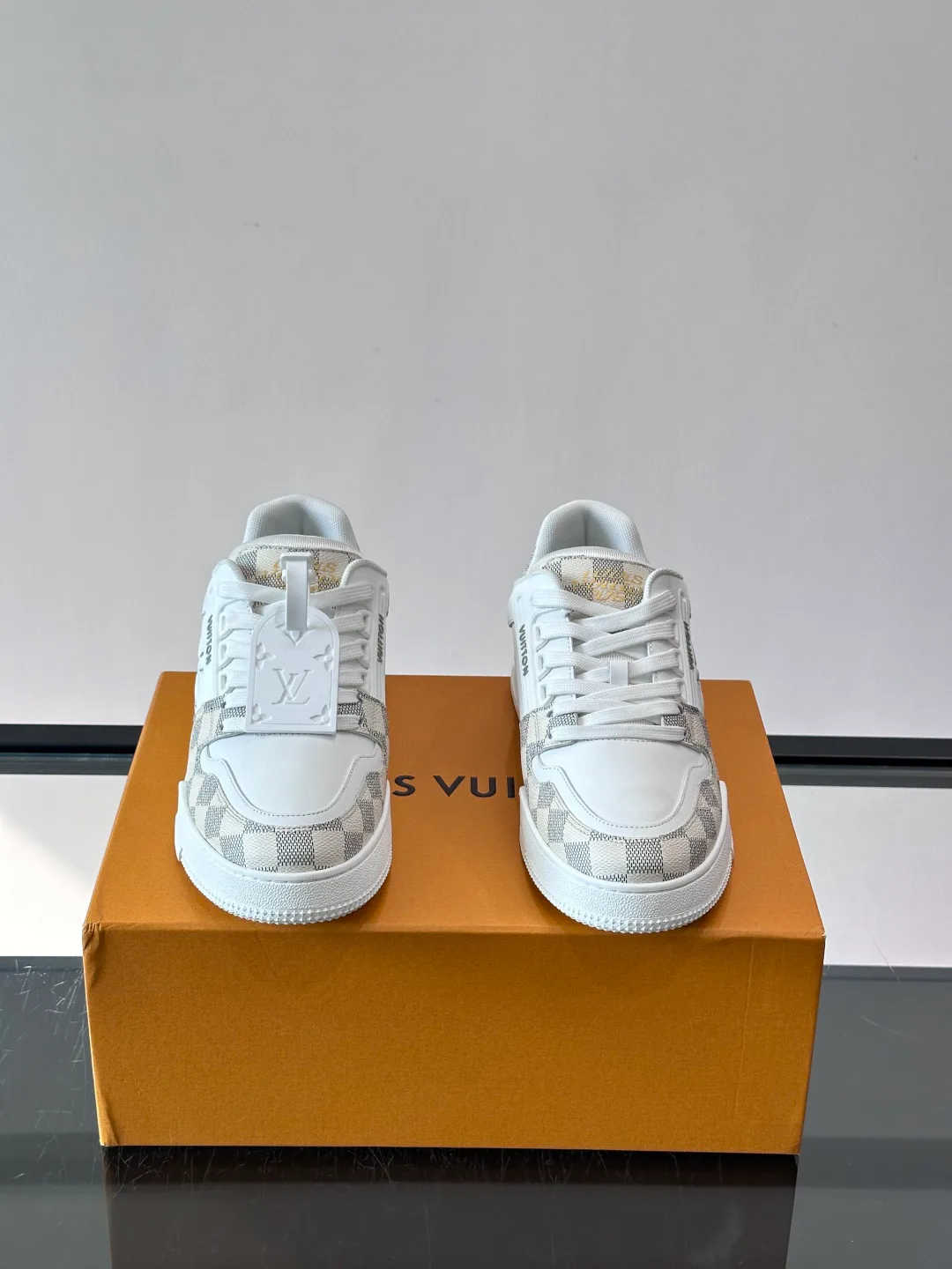 Кроссовки Мужские Louis Vuitton 13546851