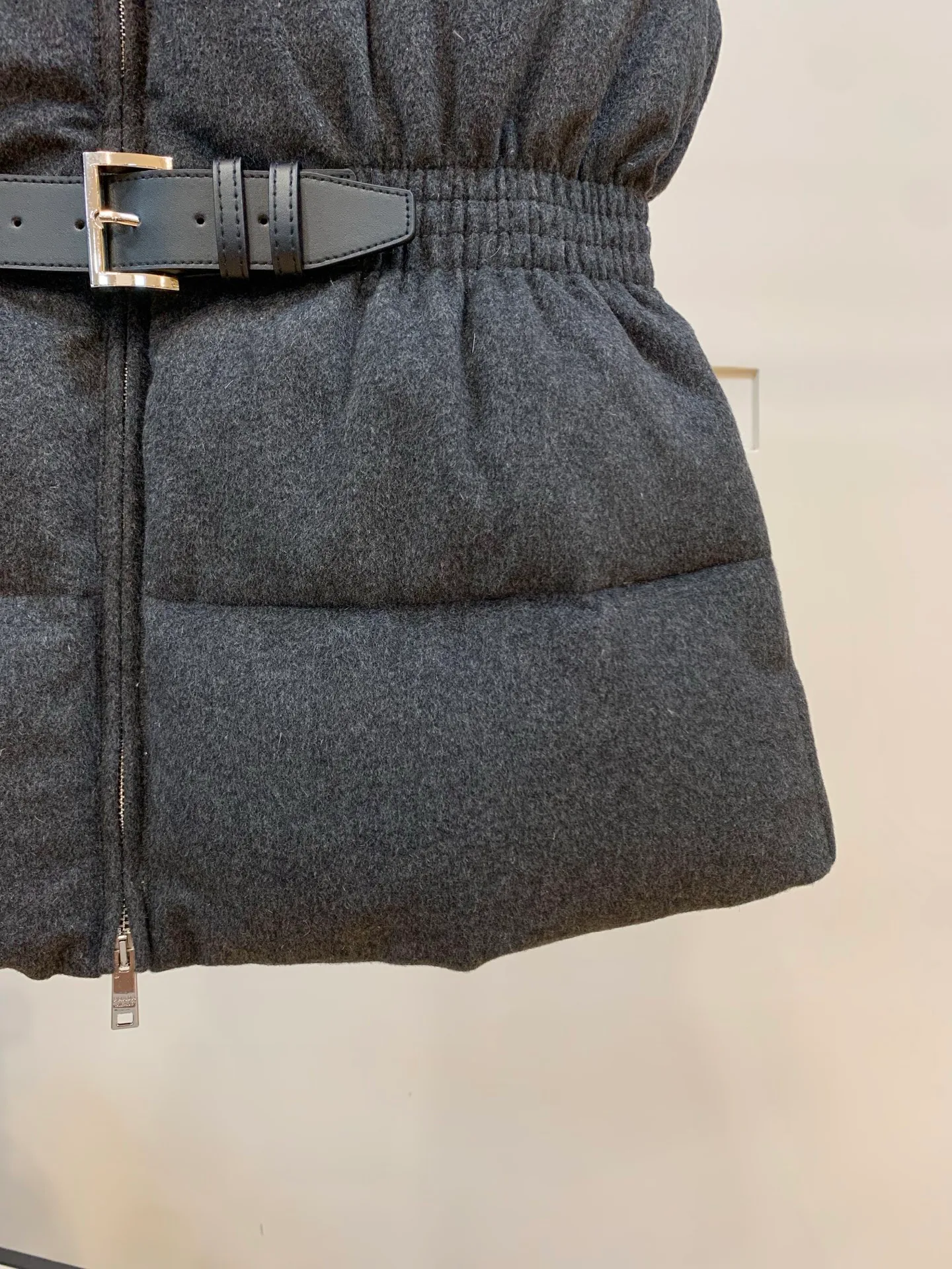 Жилеты Женские Prada 17965217