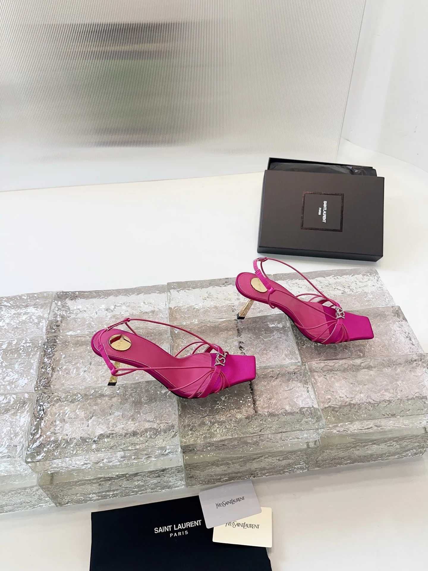 Босоножки Женские Saint Laurent 3675793