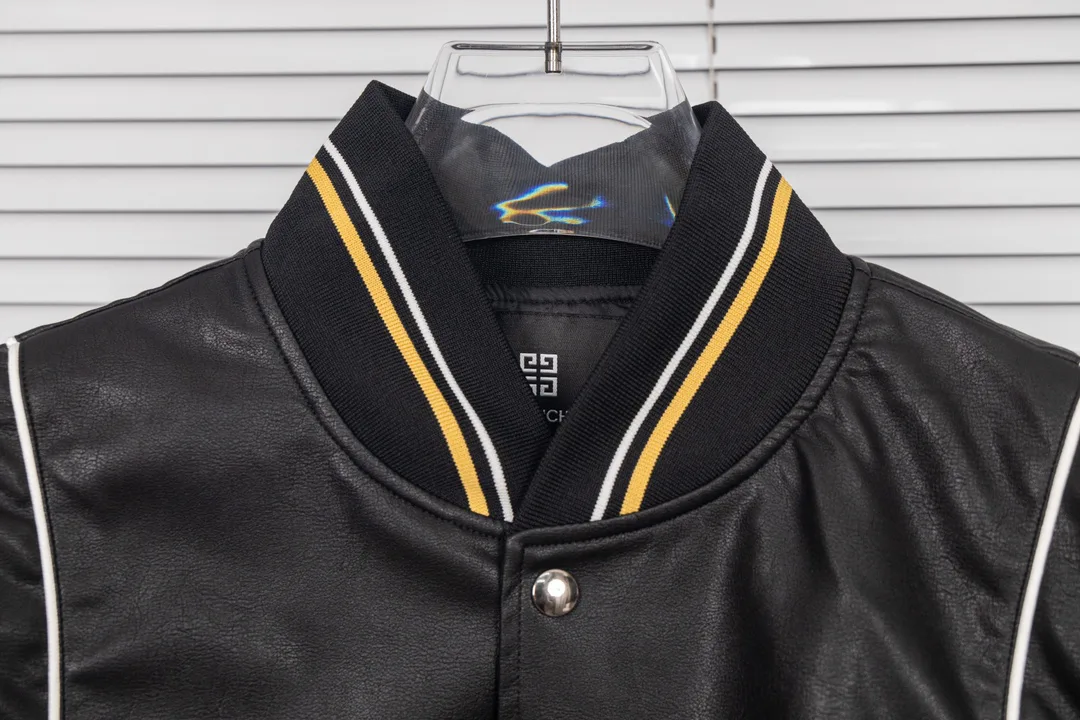 Куртки Женские Givenchy 215030