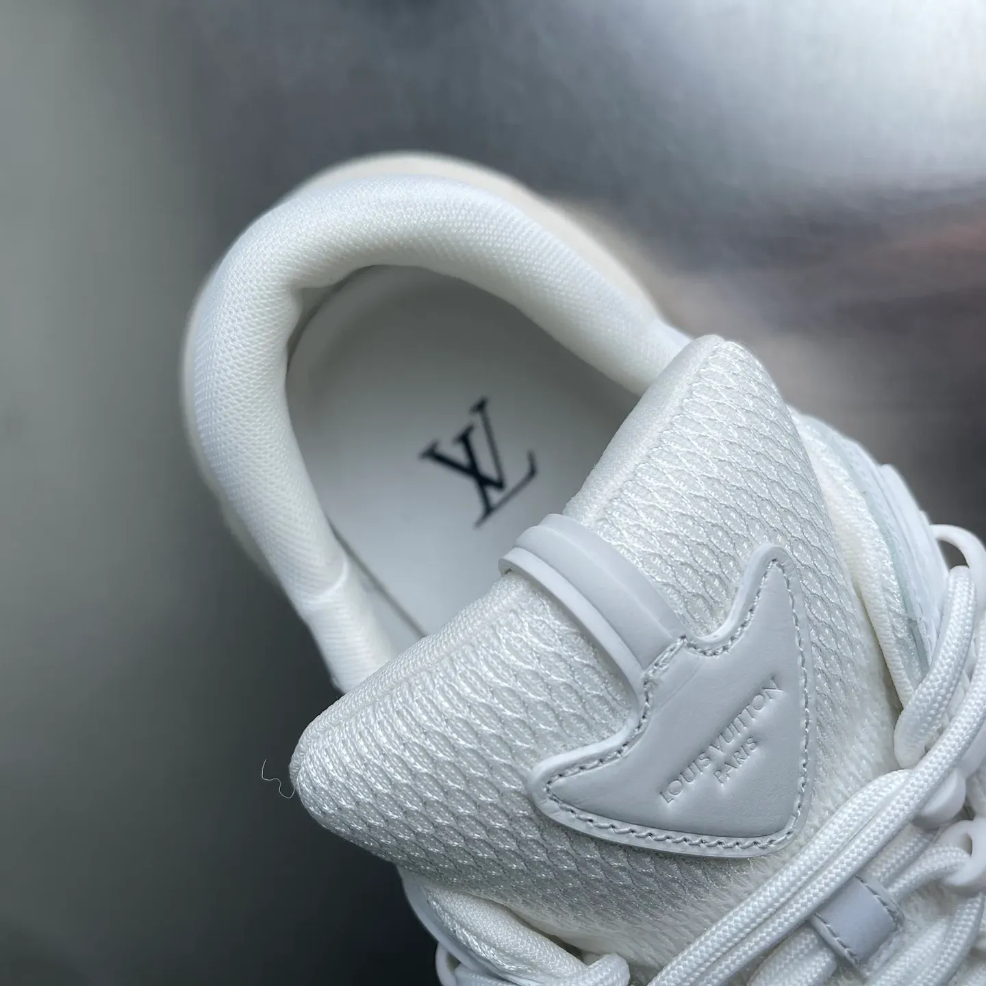 Кроссовки Мужские Louis Vuitton 1049823