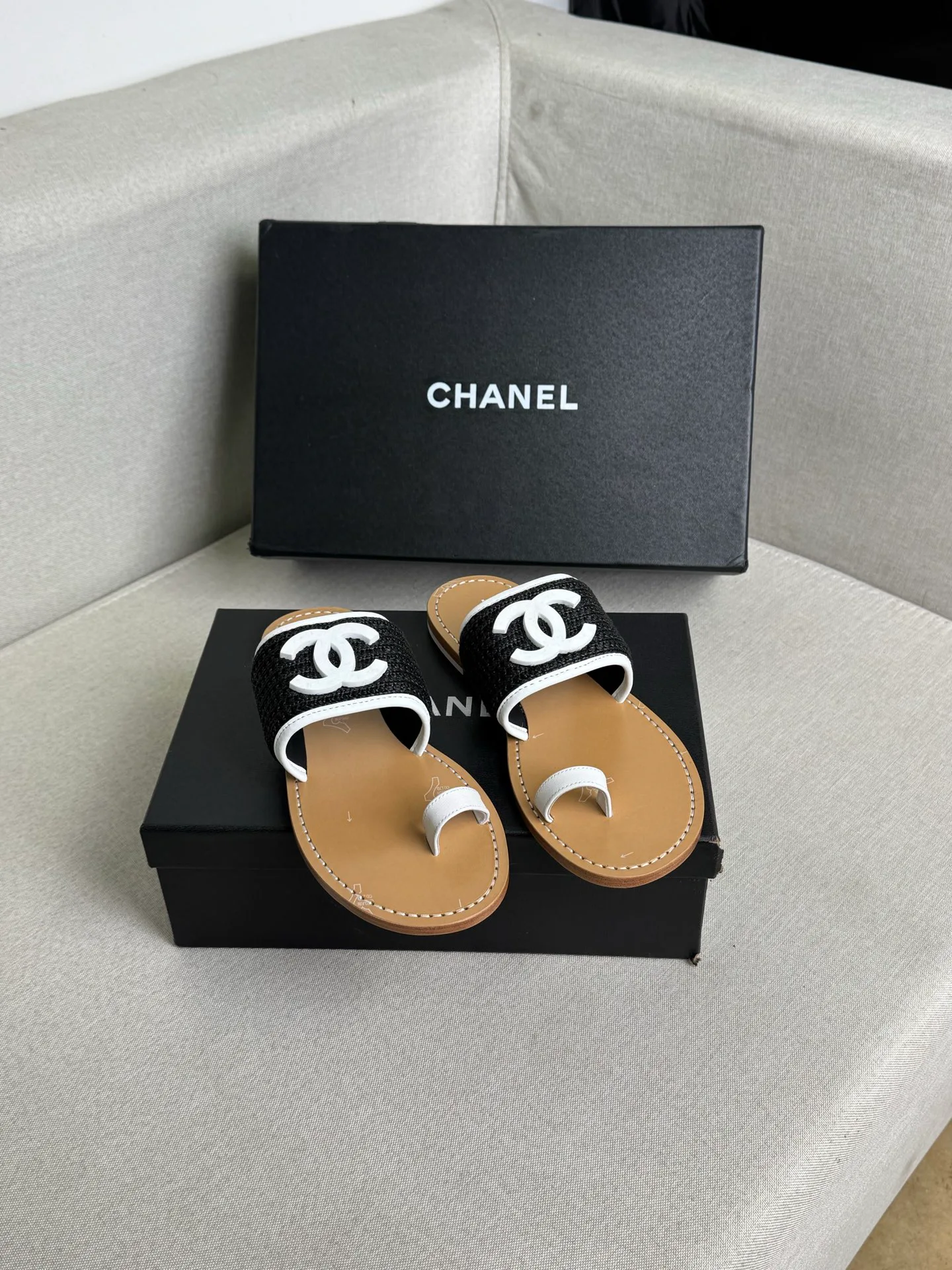 Сандалии Женские Chanel 13181112