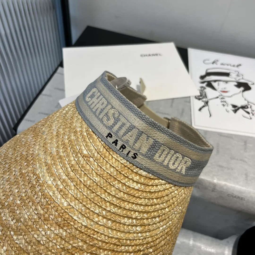 Головные Уборы Christian Dior 30260