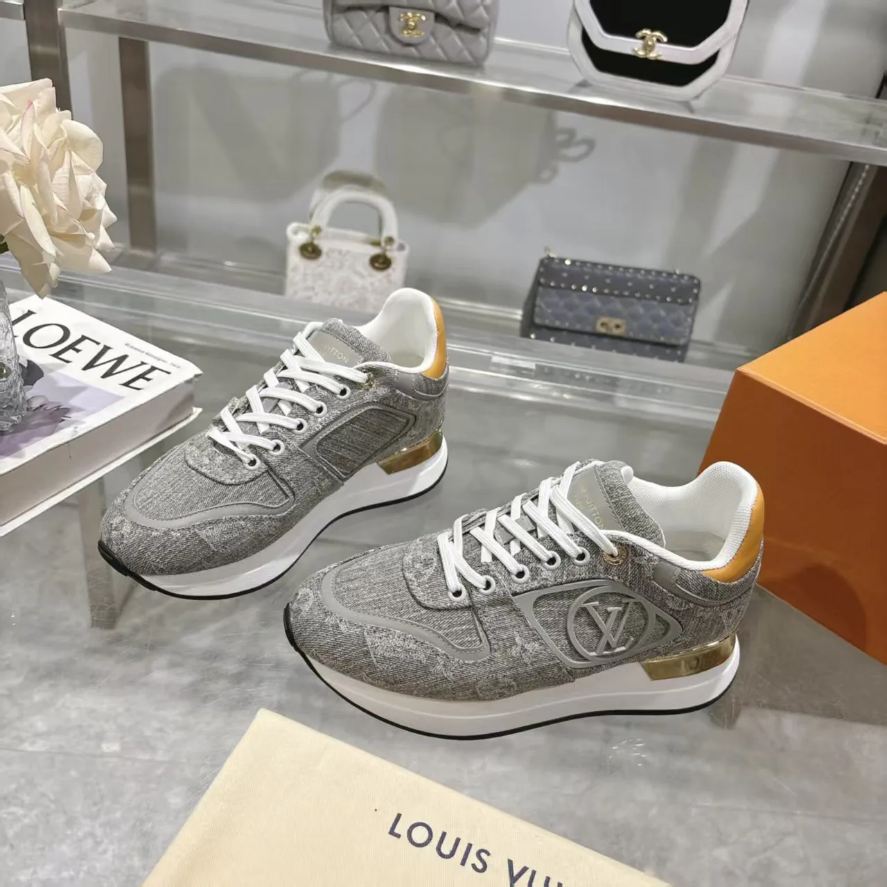 Кроссовки Женские Louis Vuitton 1284525