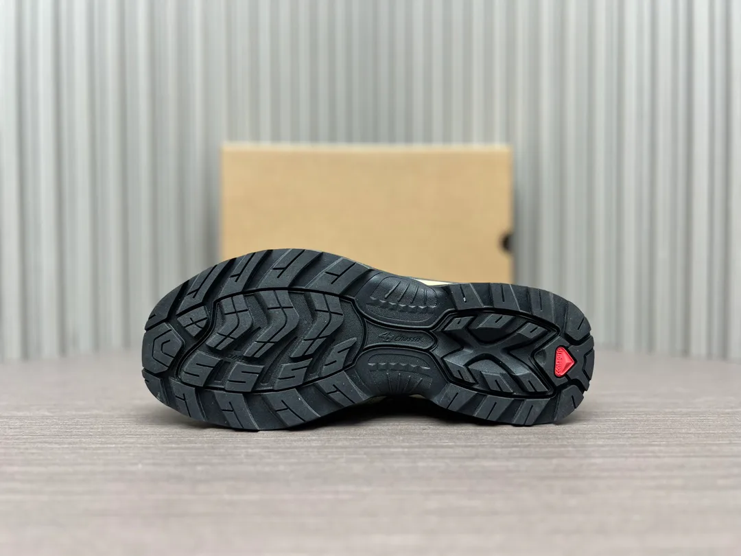 Кроссовки Женские Salomon 120900