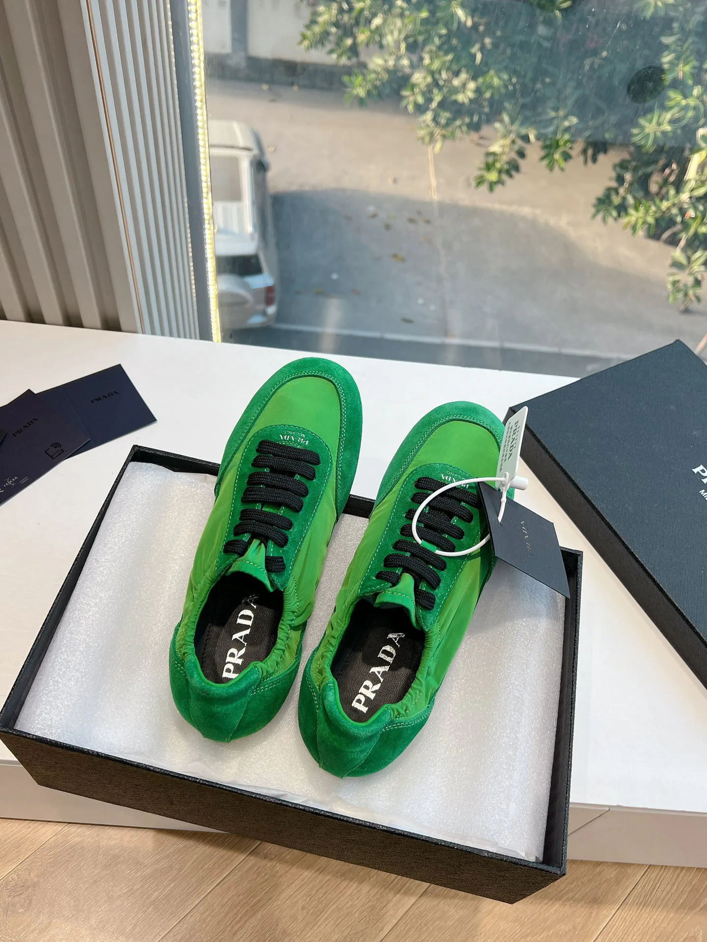 Кроссовки Женские Prada 6366