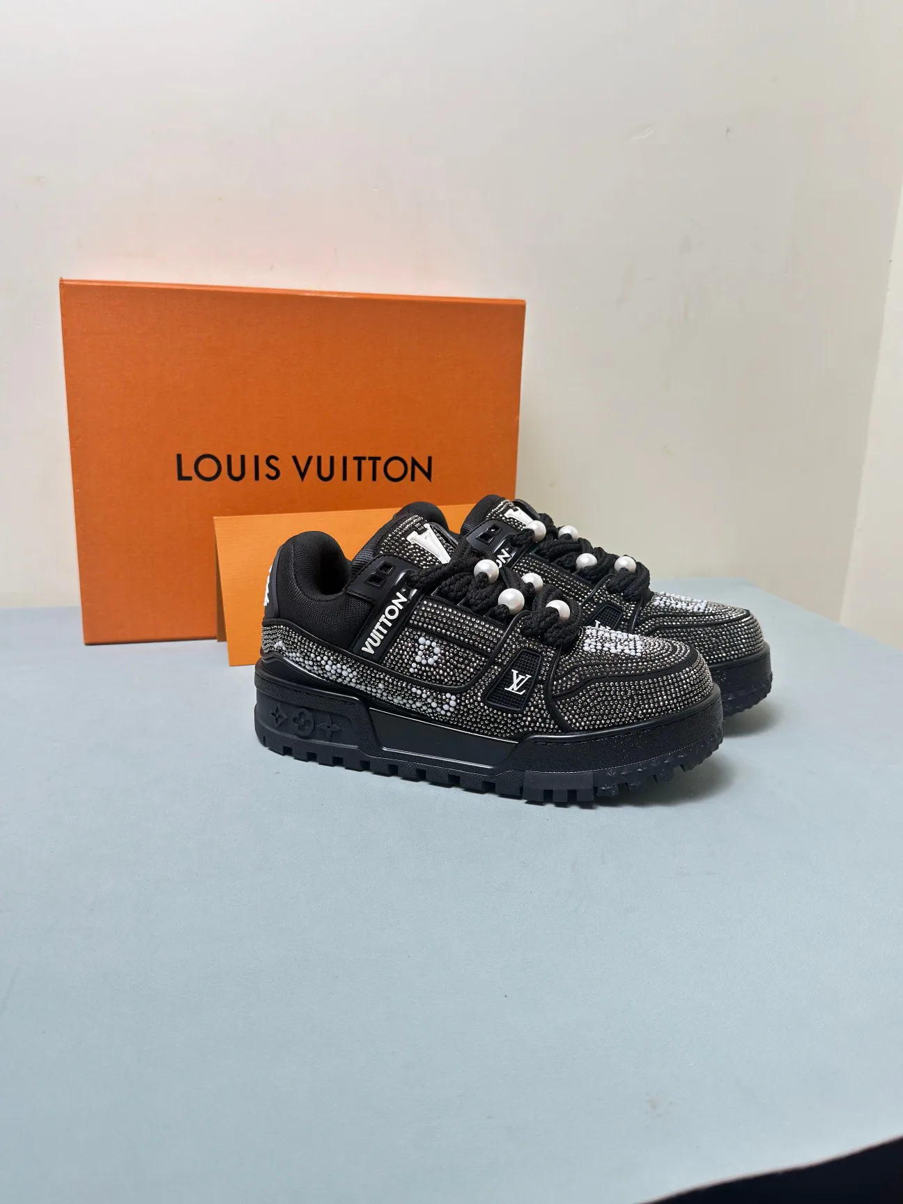 Кроссовки Женские Louis Vuitton 378082